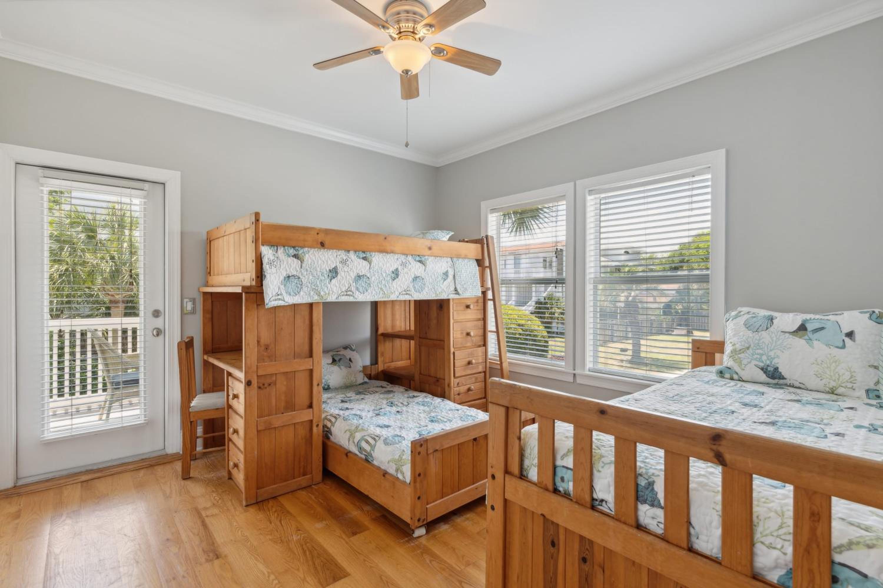 3800 Cameron Boulevard AvantStay Pool Ocean Views Deck
