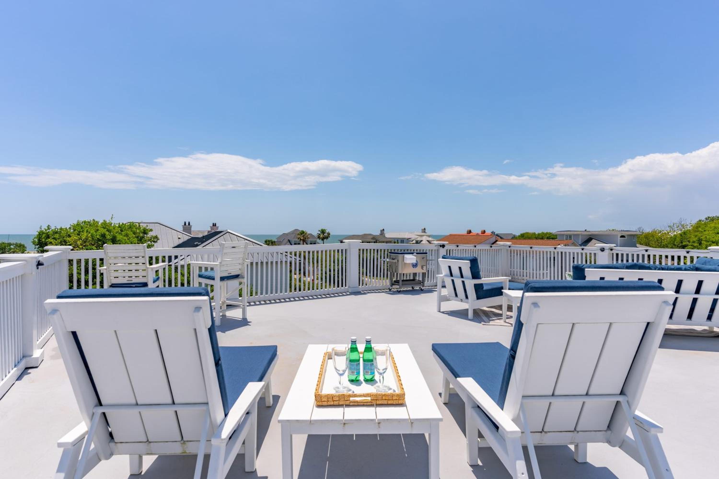 3800 Cameron Boulevard AvantStay Pool Ocean Views Deck