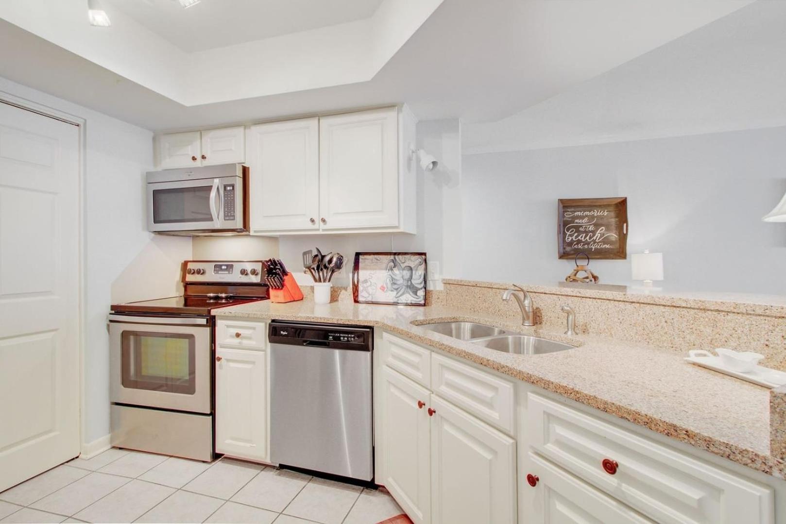405 Yacht Harbor by AvantStay Shaded Patio Near Golf Beach Communal Pool