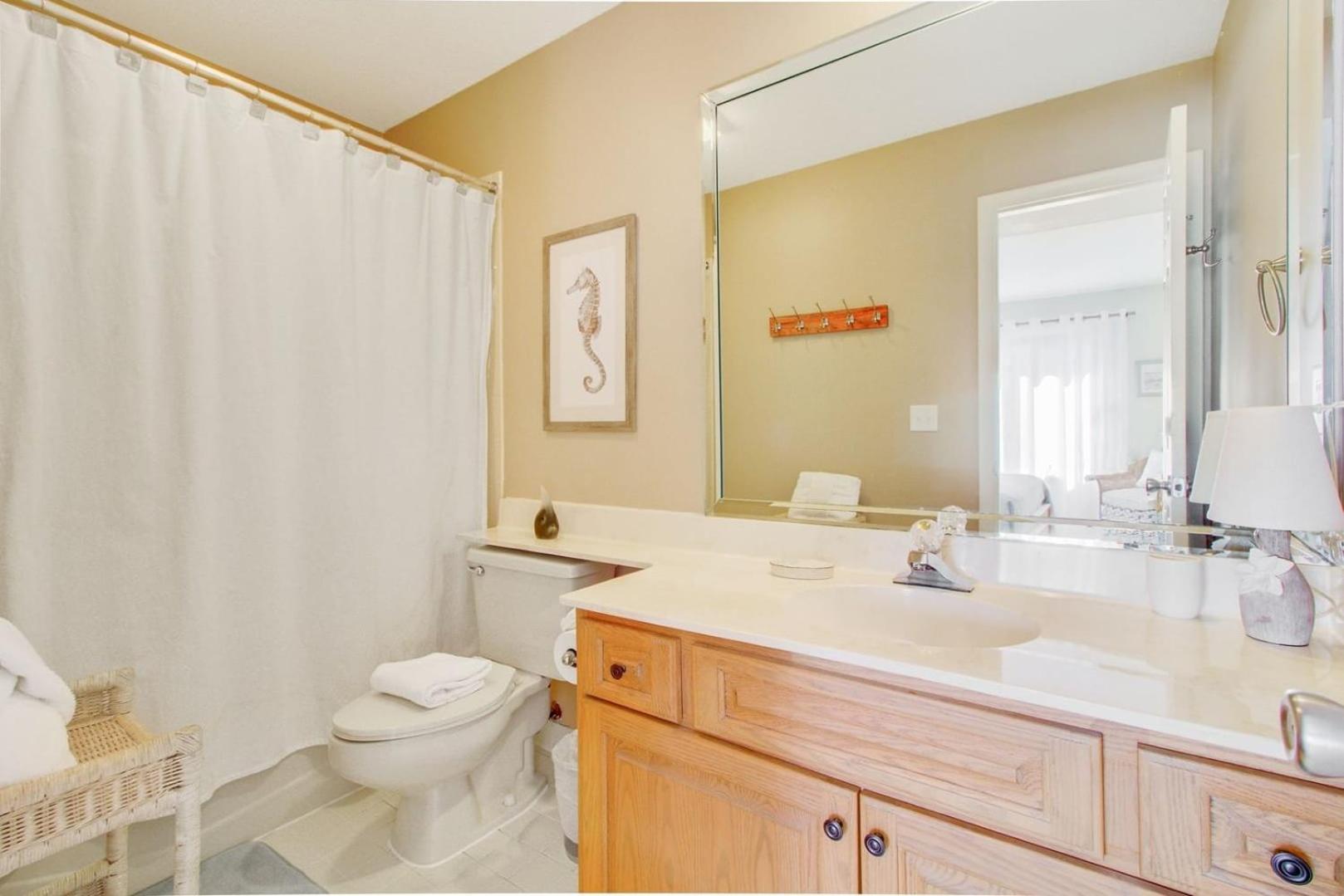405 Yacht Harbor by AvantStay Shaded Patio Near Golf Beach Communal Pool