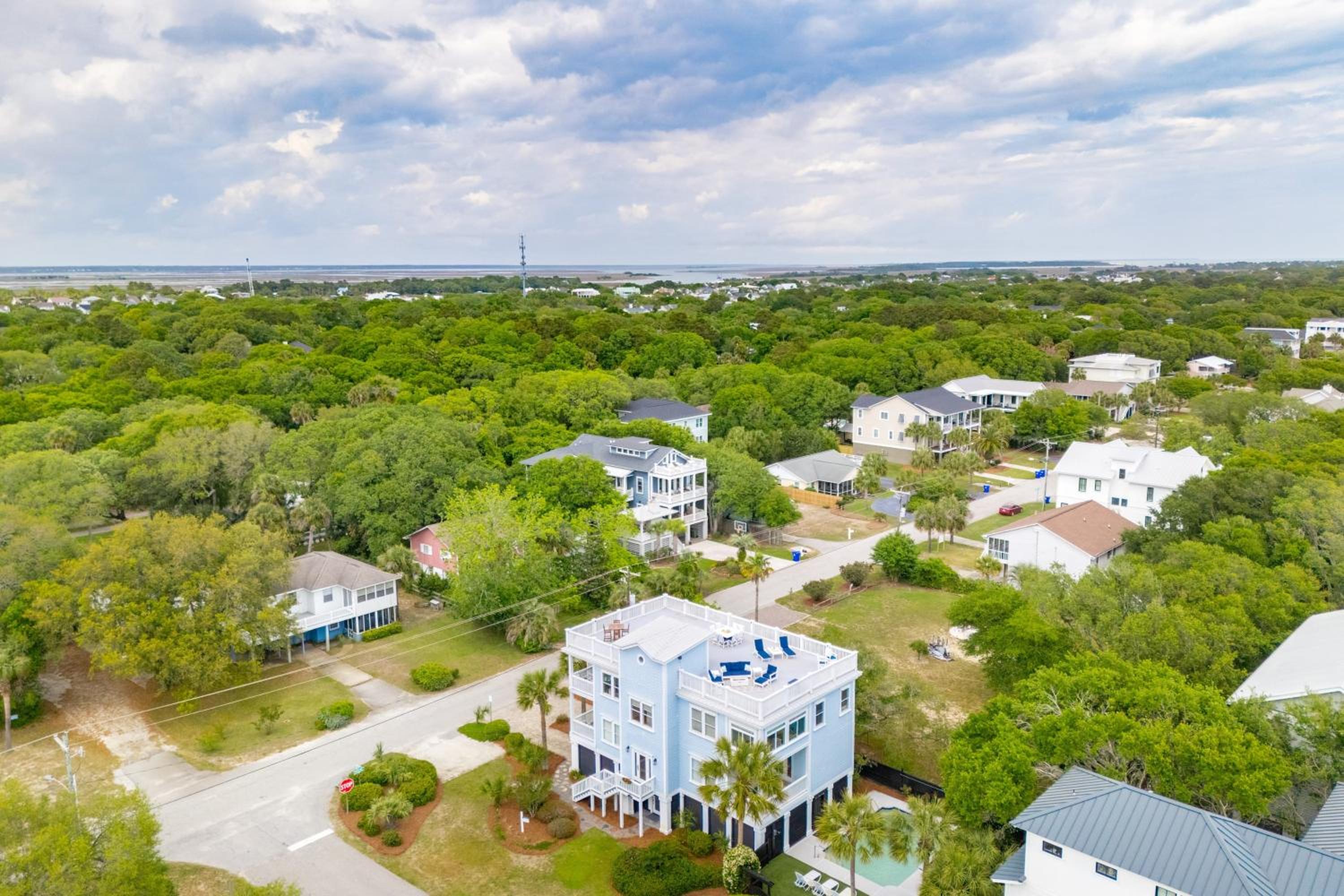 3800 Cameron Boulevard AvantStay Pool Ocean Views Deck