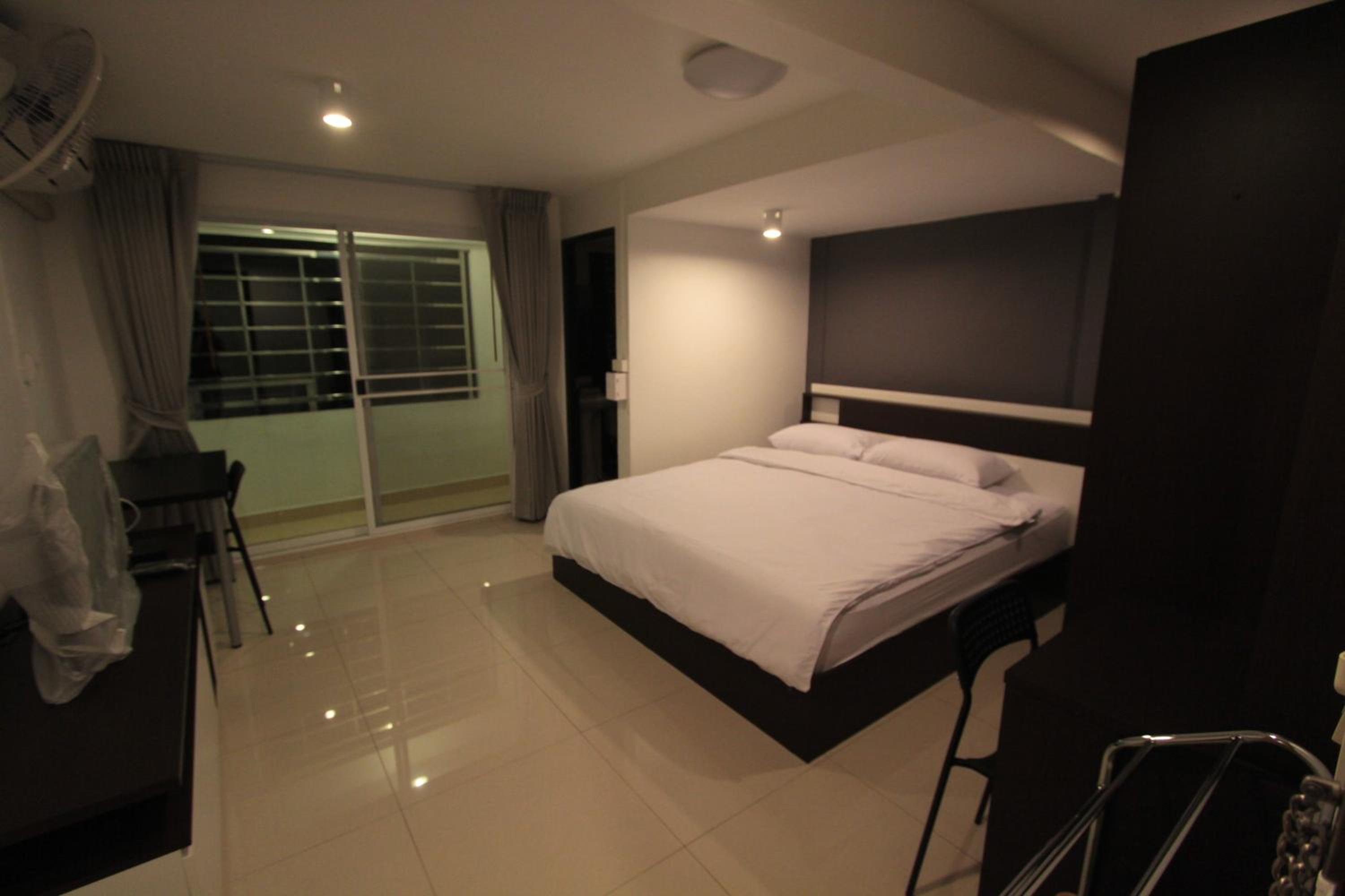 Napaville Huai Khwang