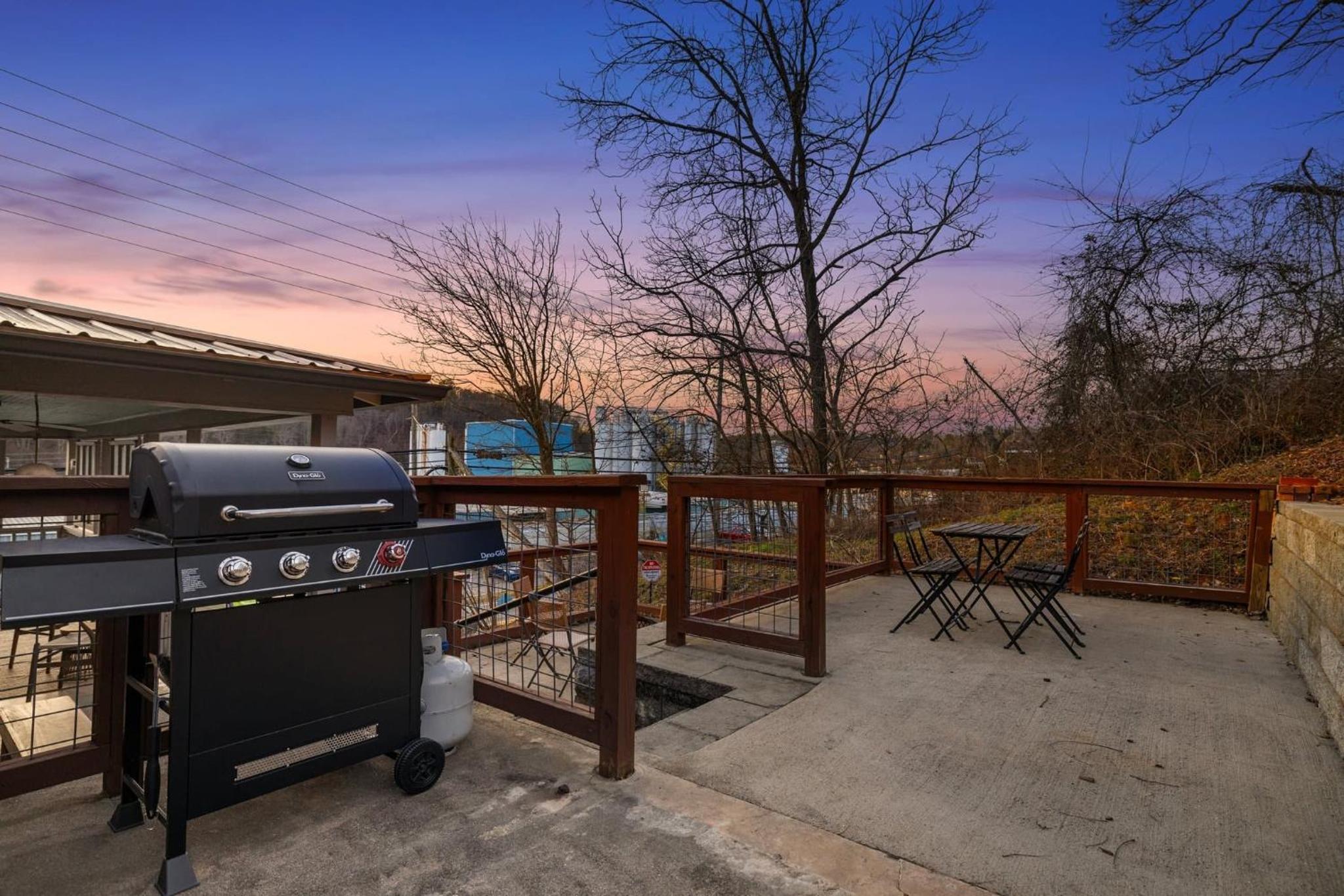 Riverside Trade Retreat AvantStay Industrial-Chic Near Downtown Asheville