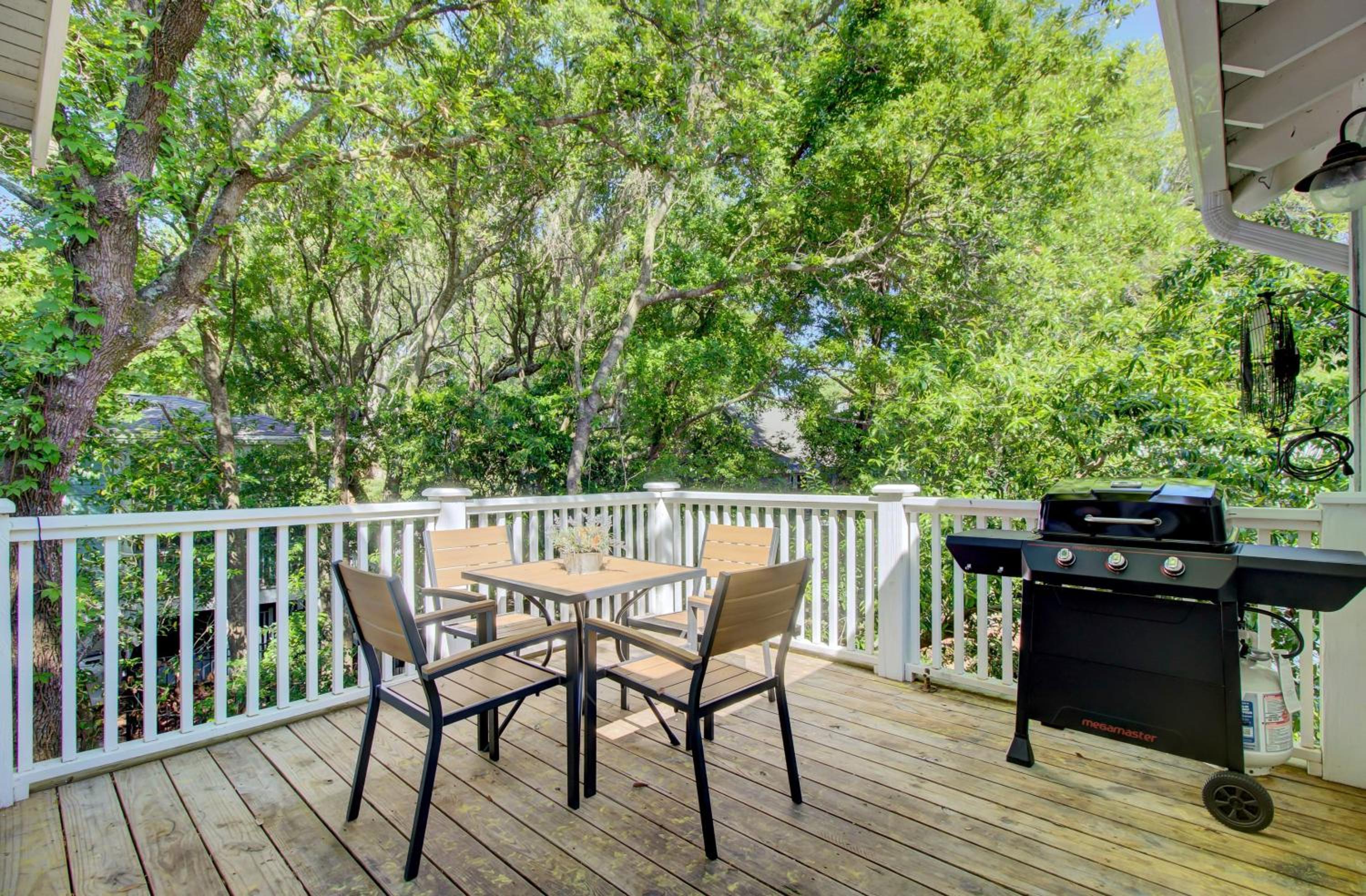 10 Sandcrab Court by AvantStay Beautiful Home w Deck Walk to the Beach