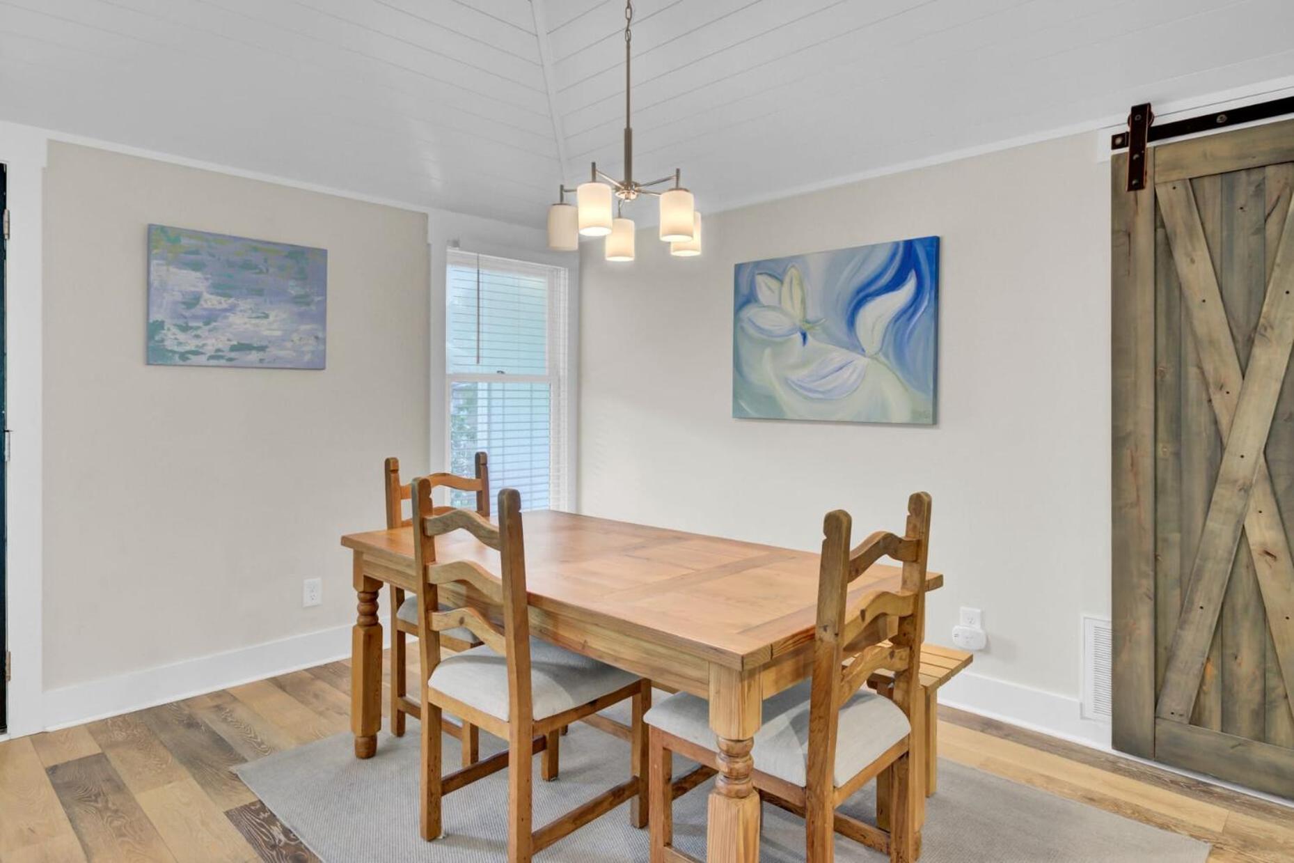 10 Sandcrab Court by AvantStay Beautiful Home w Deck Walk to the Beach
