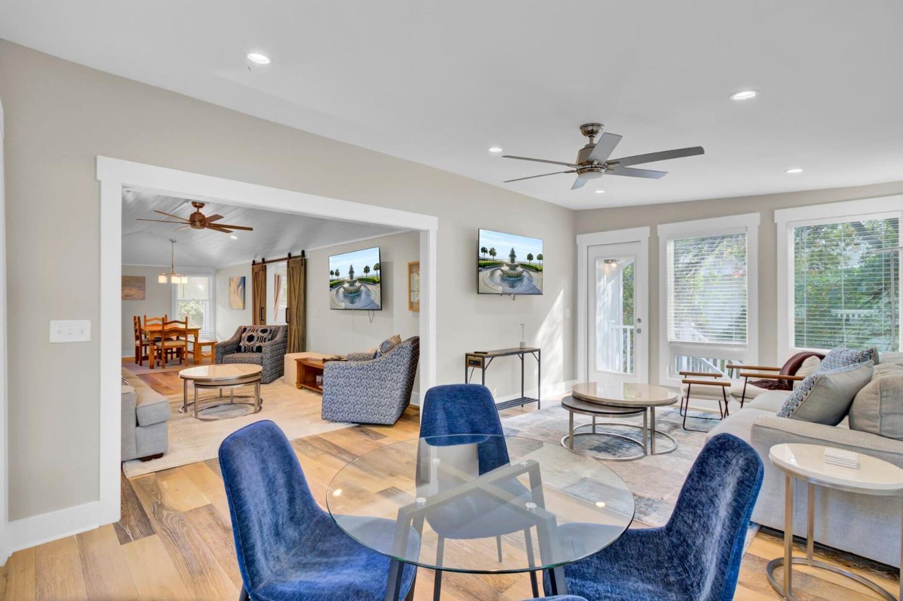 10 Sandcrab Court by AvantStay Beautiful Home w Deck Walk to the Beach