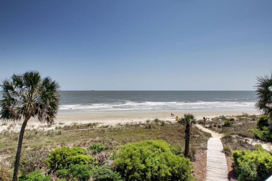 35 Beach Club Villa by AvantStay Oceanfront Views