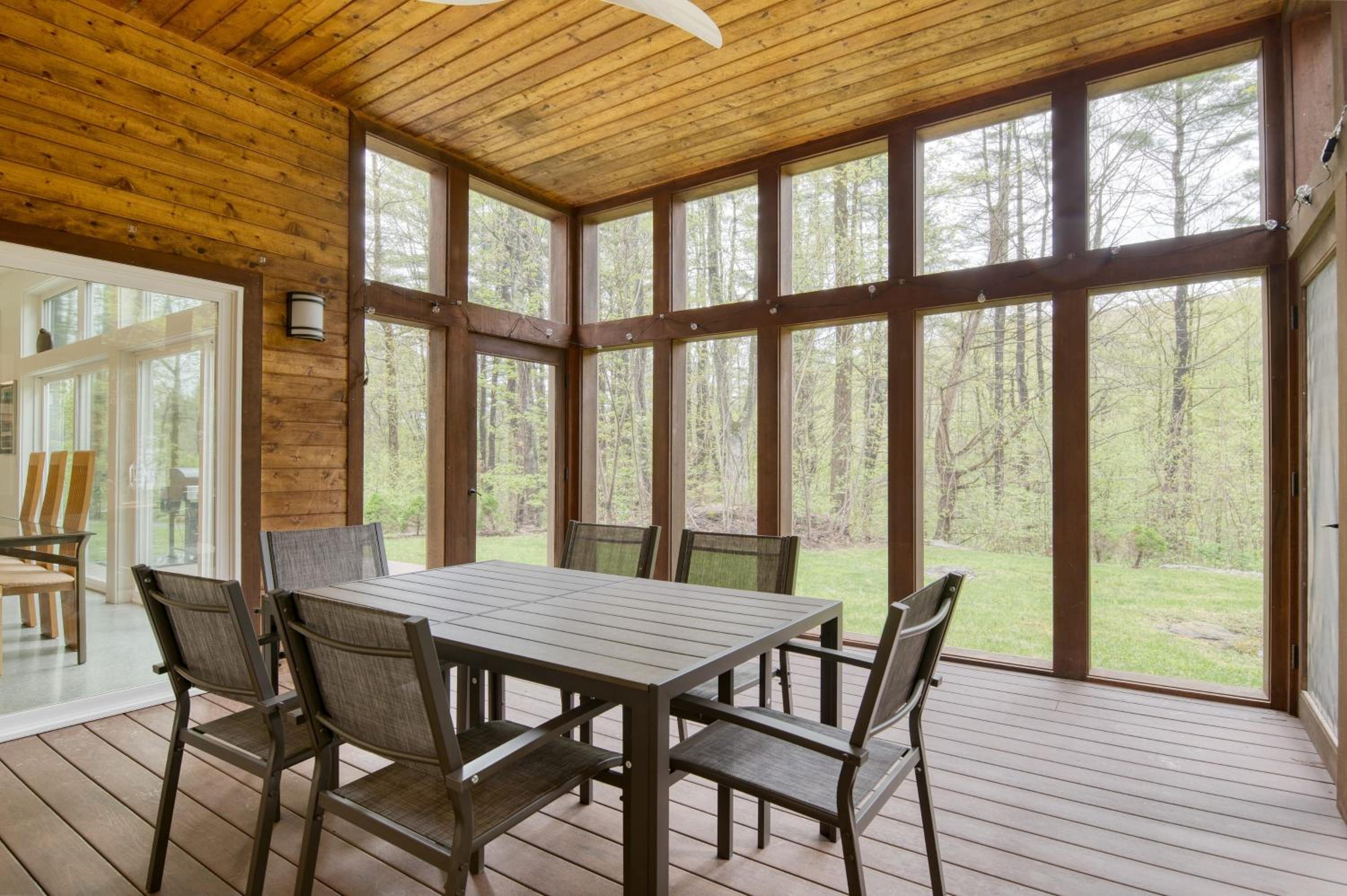 Secluded Modern Enclosed Patio Forest Views Woodland Zen by AvantStay