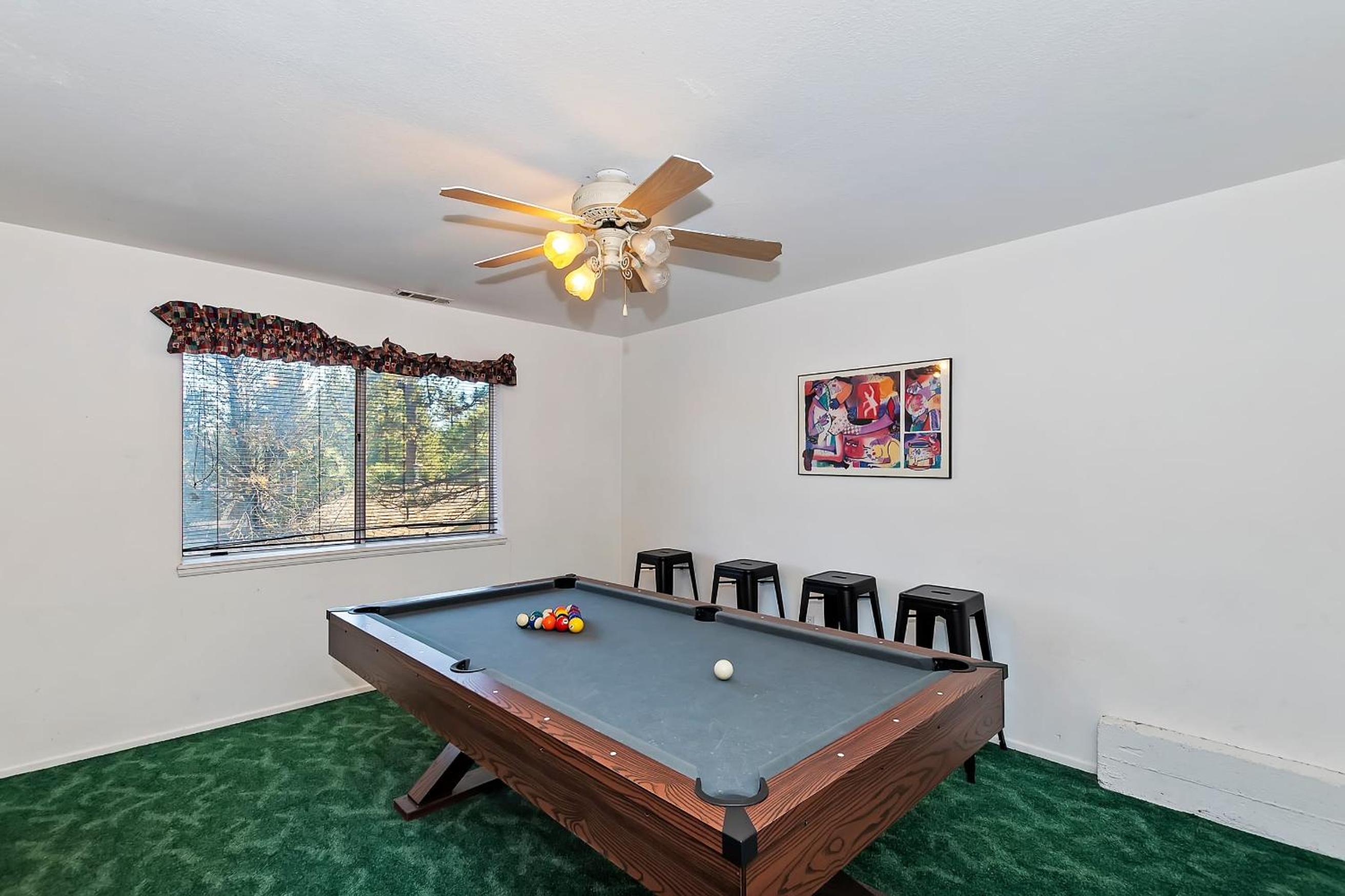 Mountain Palette by AvantStay Hot Tub Game Room Deck Sweeping Views