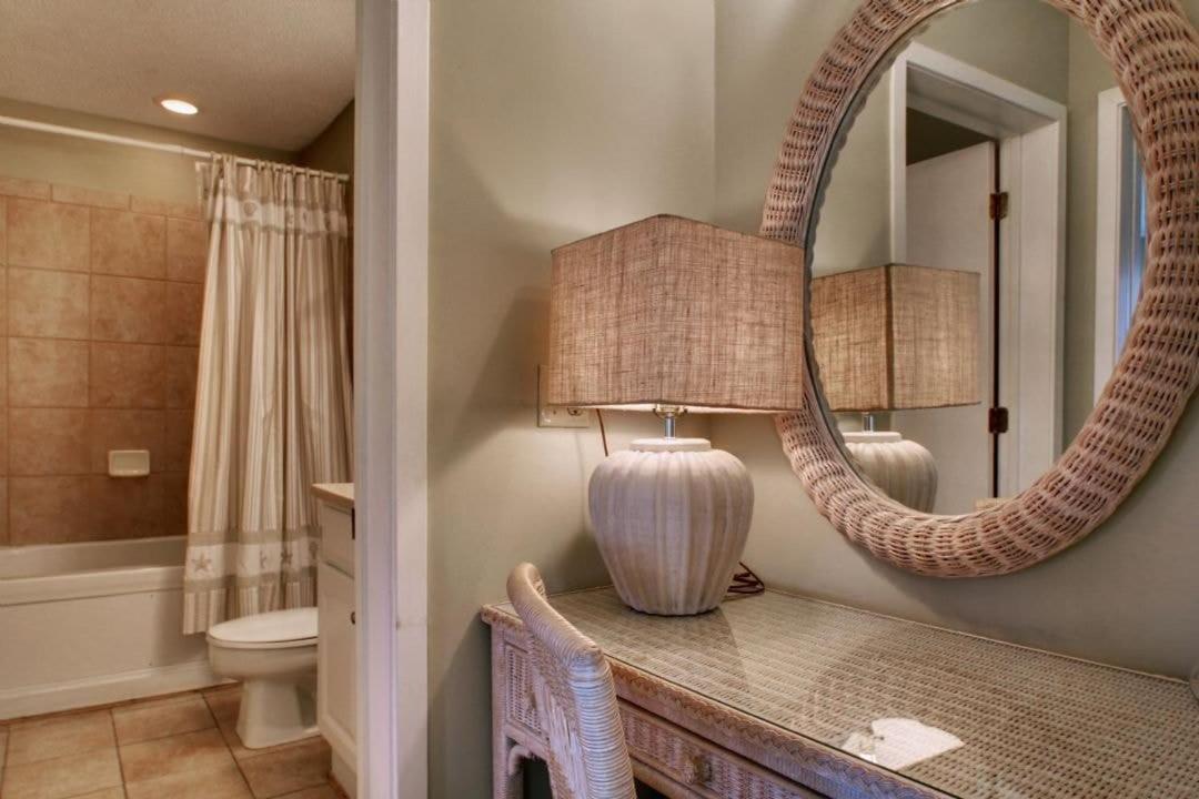 102 E Port O Call by AvantStay Beachfront Ocean Views Communal Pool