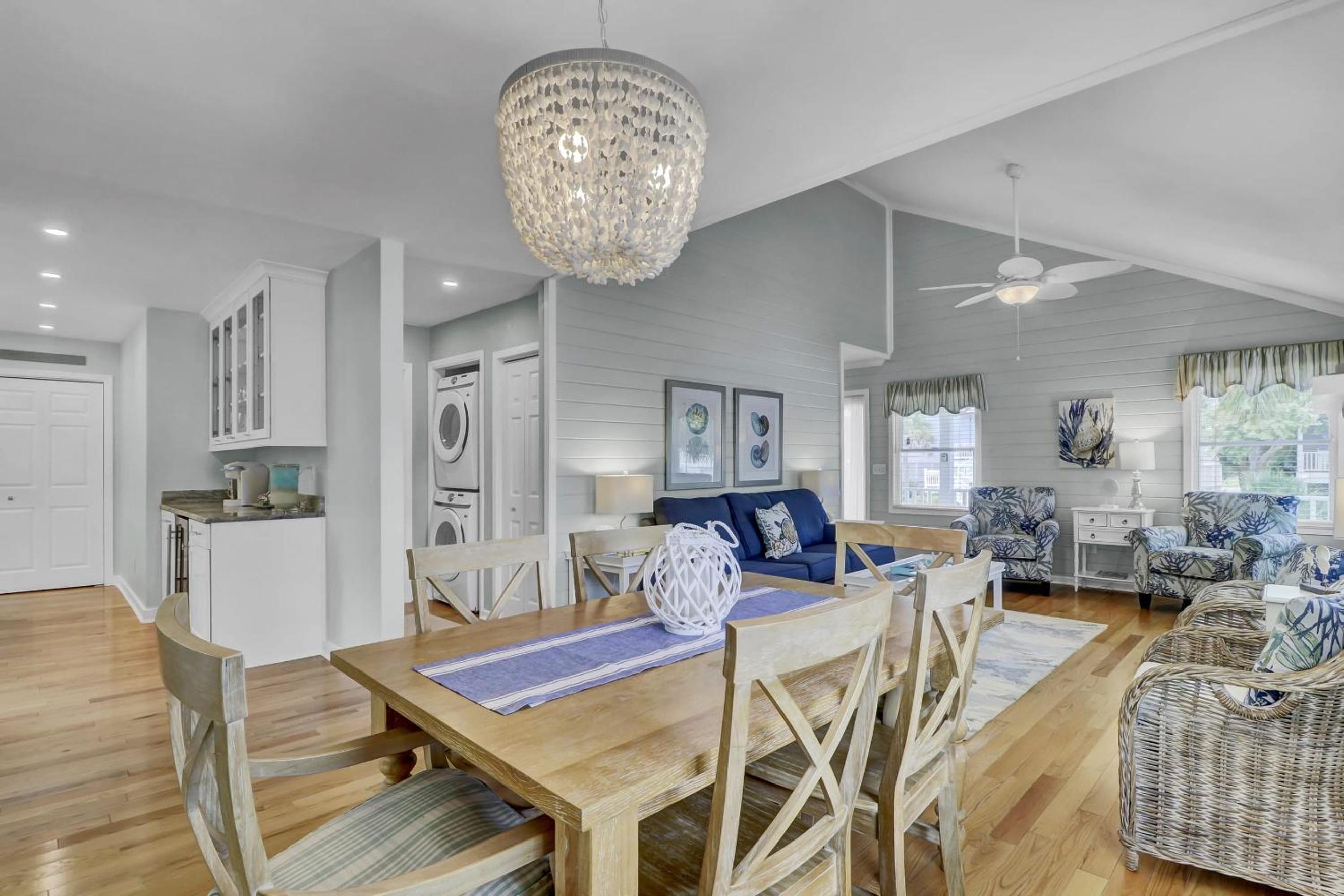 55 Pelican Bay by AvantStay Easy Beach Access Shared Pool Lagoon Fishing