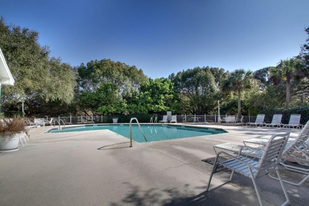 55 Pelican Bay by AvantStay Easy Beach Access Shared Pool Lagoon Fishing