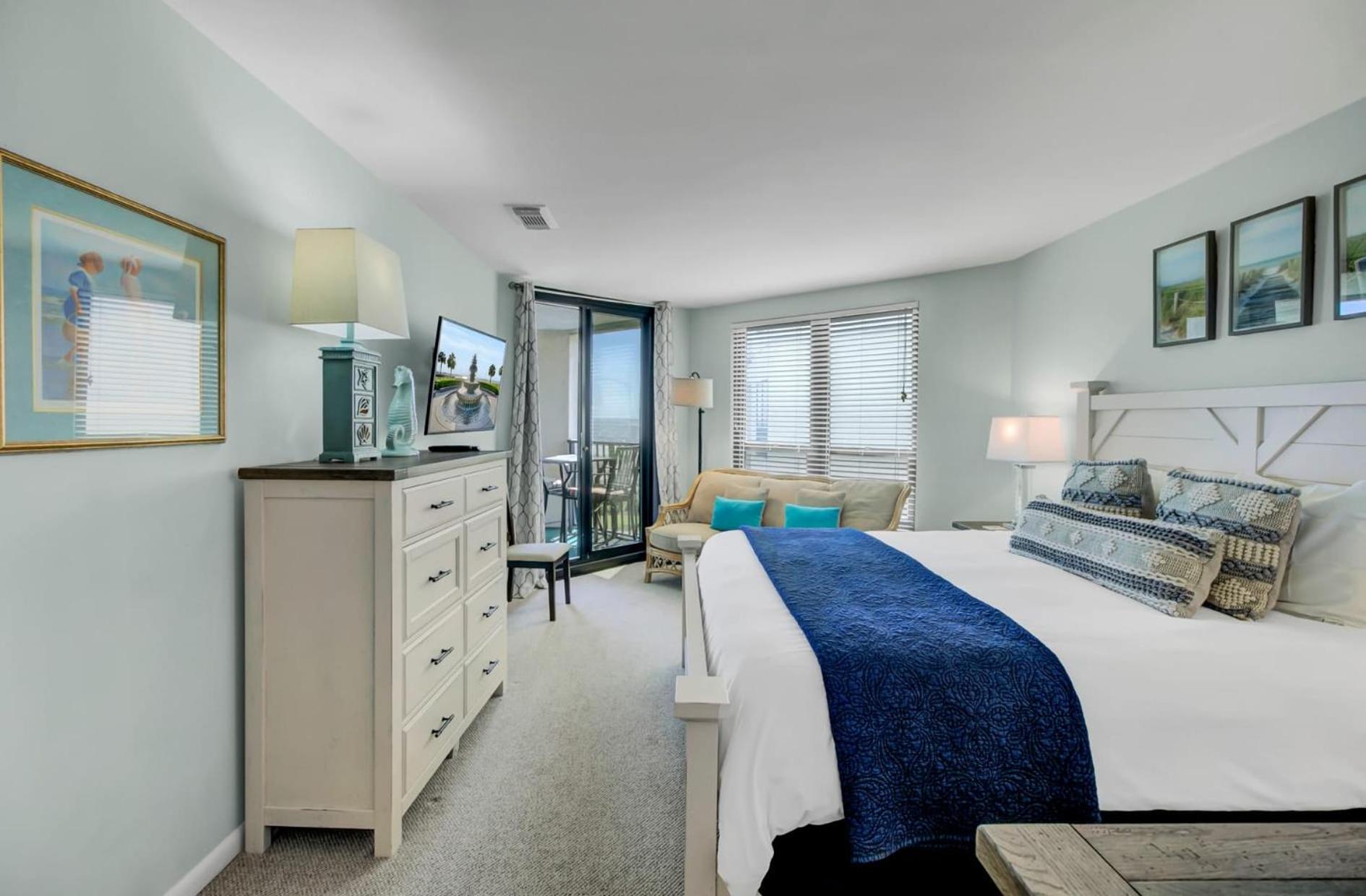307 Summerhouse by AvantStay Oceanfront View Shared Pool