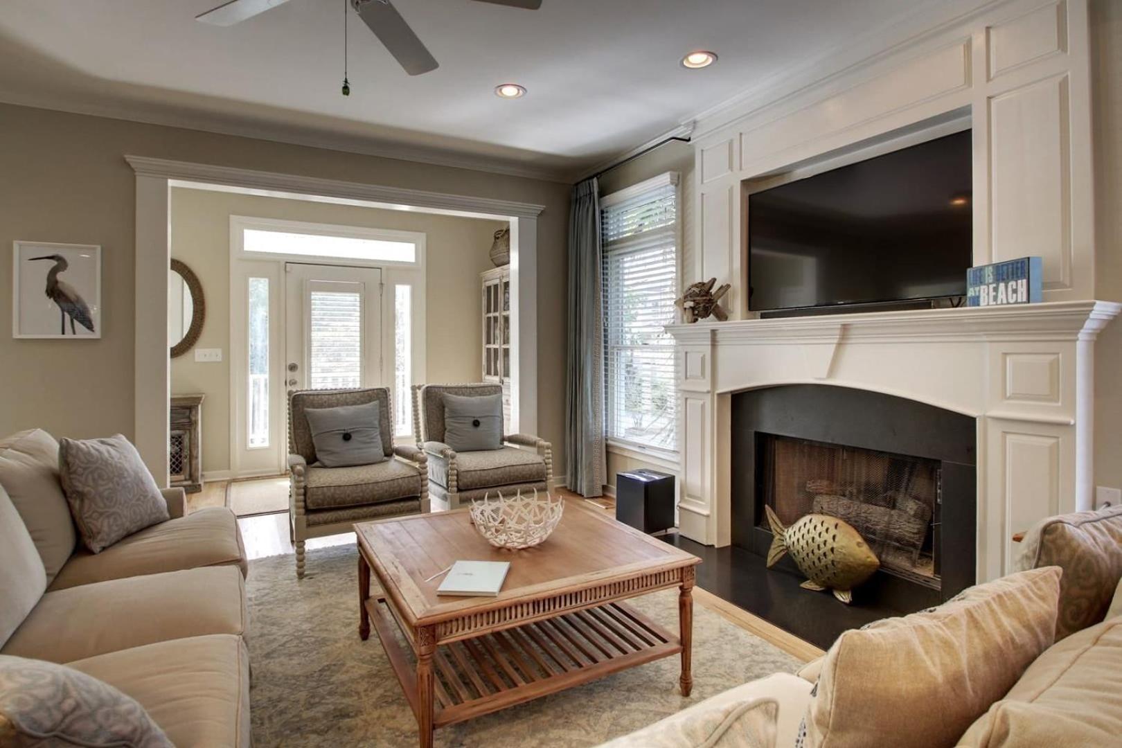 73 Grand Pavilion by AvantStay Corner Lot Porch