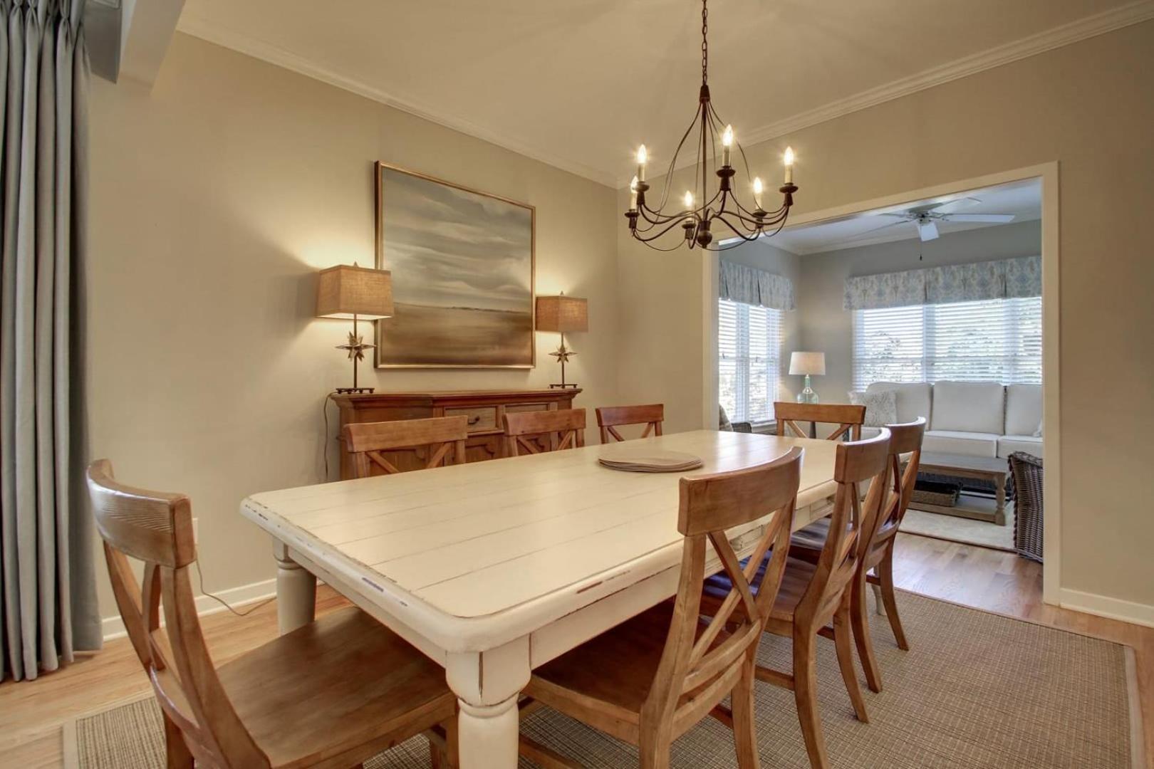 73 Grand Pavilion by AvantStay Corner Lot Porch