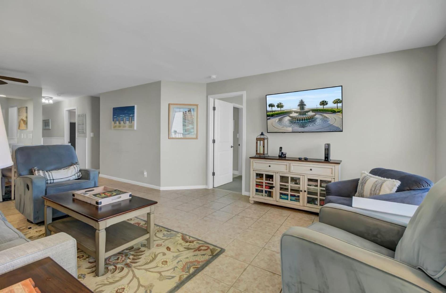 307 Summerhouse by AvantStay Oceanfront View Shared Pool