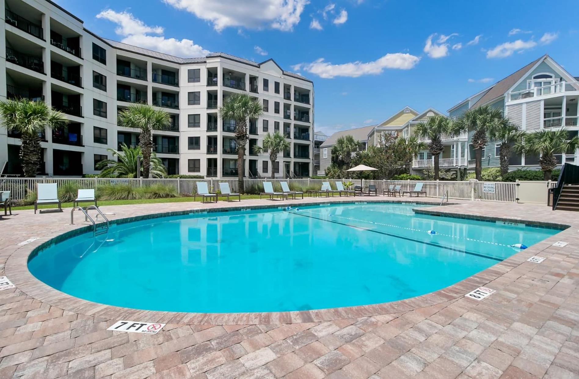 307 Summerhouse by AvantStay Oceanfront View Shared Pool
