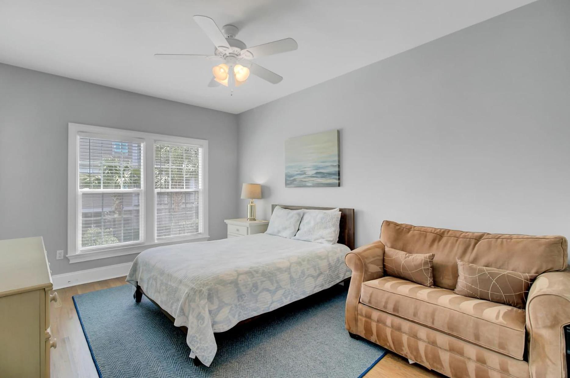 6 10th Avenue by AvantStay Steps to the Beach Pool 2691 sqft
