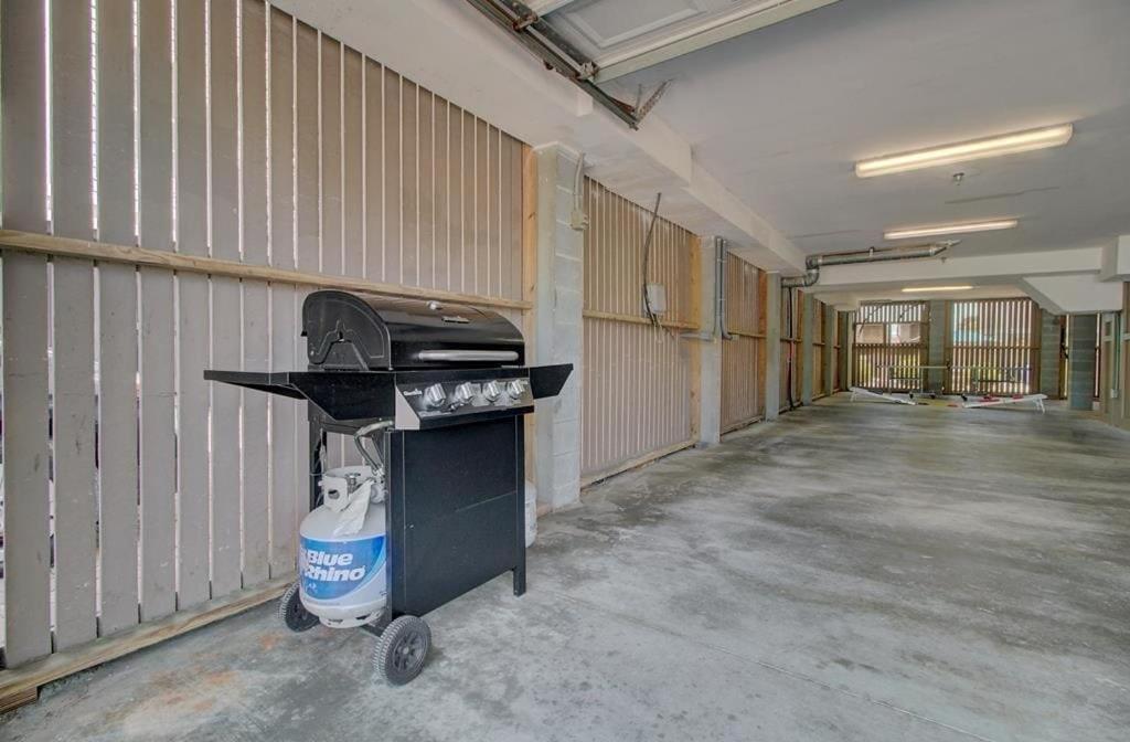 6 10th Avenue by AvantStay Steps to the Beach Pool 2691 sqft