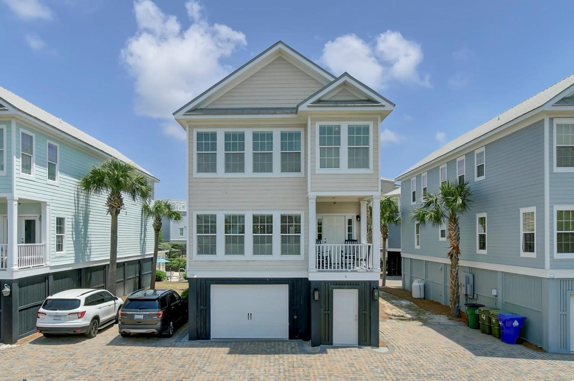 6 10th Avenue by AvantStay Steps to the Beach Pool 2691 sqft