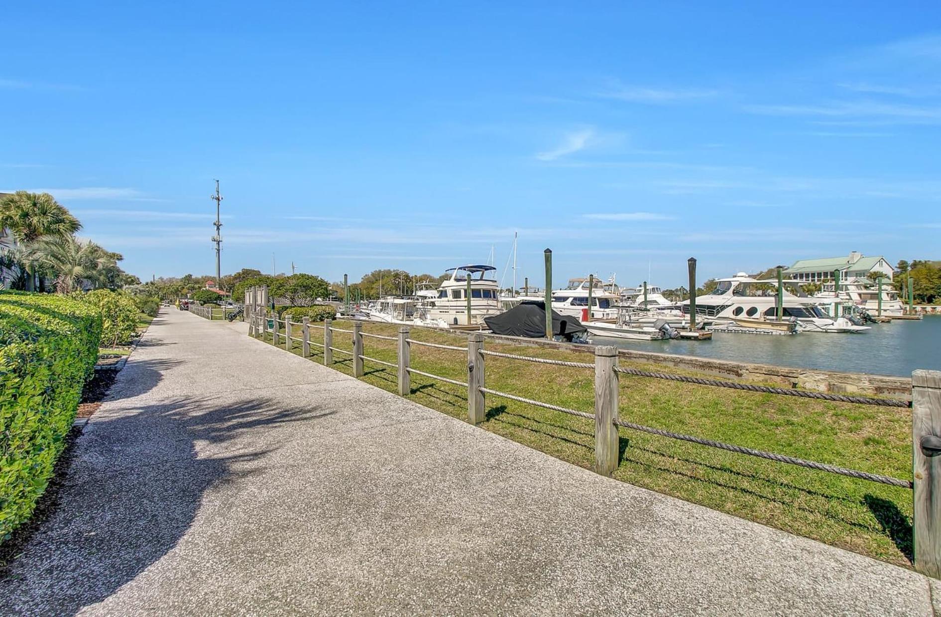 26 Morgans Cove Drive by AvantStay Unique Marina Location