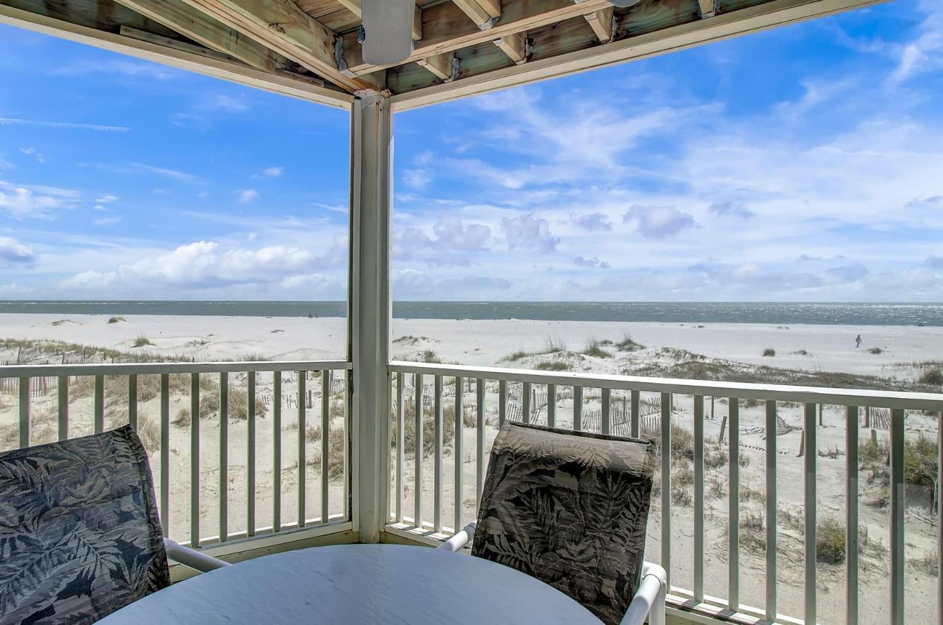 202 F Port O Call by AvantStay Amazing Oceanfront Views