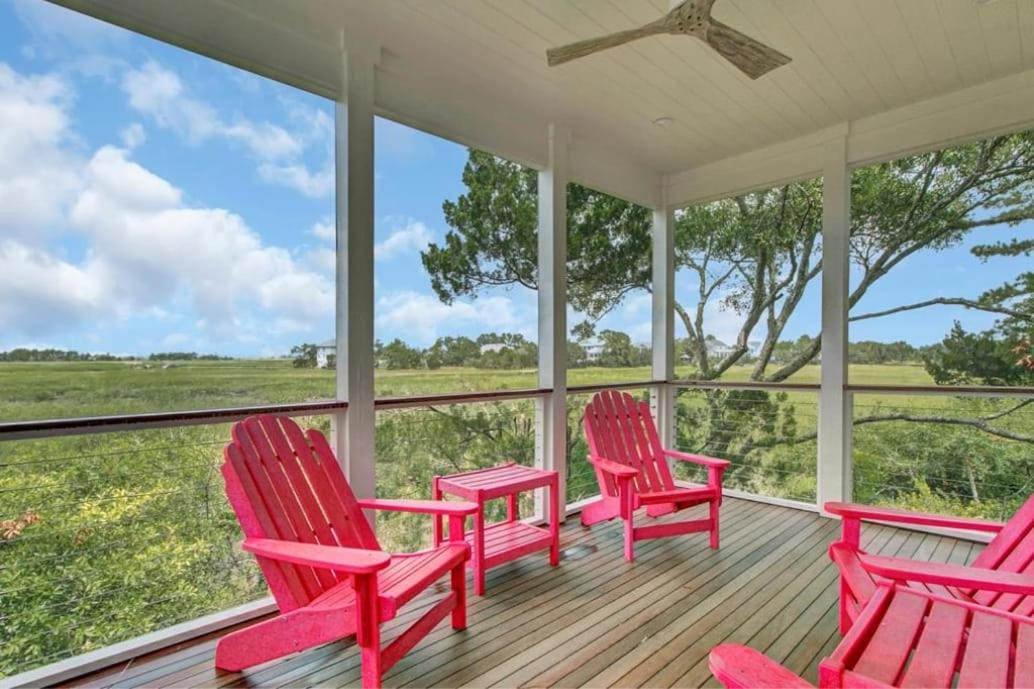 17 Marsh Island Lane by AvantStay Modern Home w Amazing Views