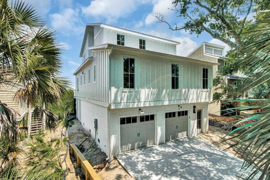 17 Marsh Island Lane by AvantStay Modern Home w Amazing Views