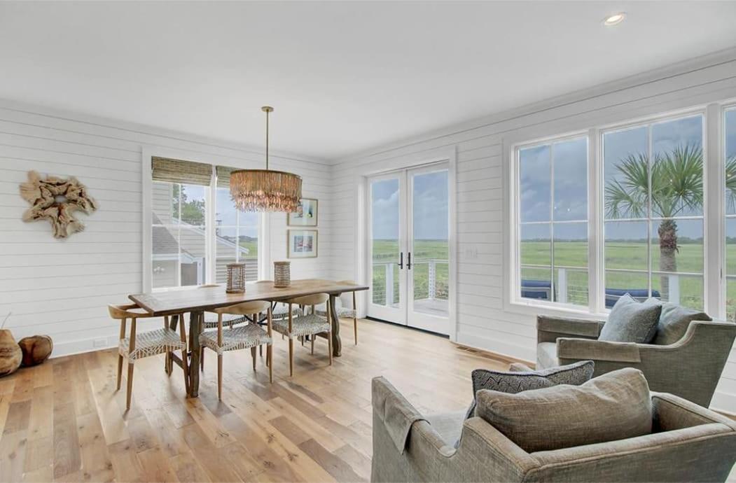 17 Marsh Island Lane by AvantStay Modern Home w Amazing Views