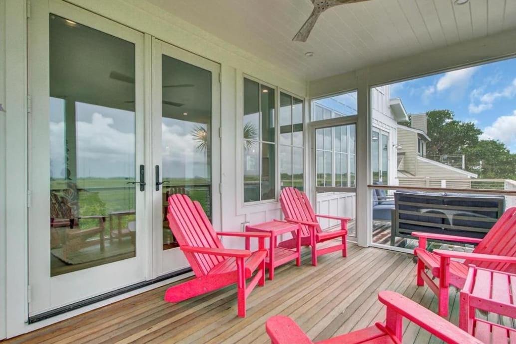 17 Marsh Island Lane by AvantStay Modern Home w Amazing Views