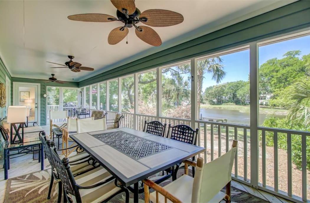 19 Oyster Row by AvantStay Lakefront Home w Golf Course Views