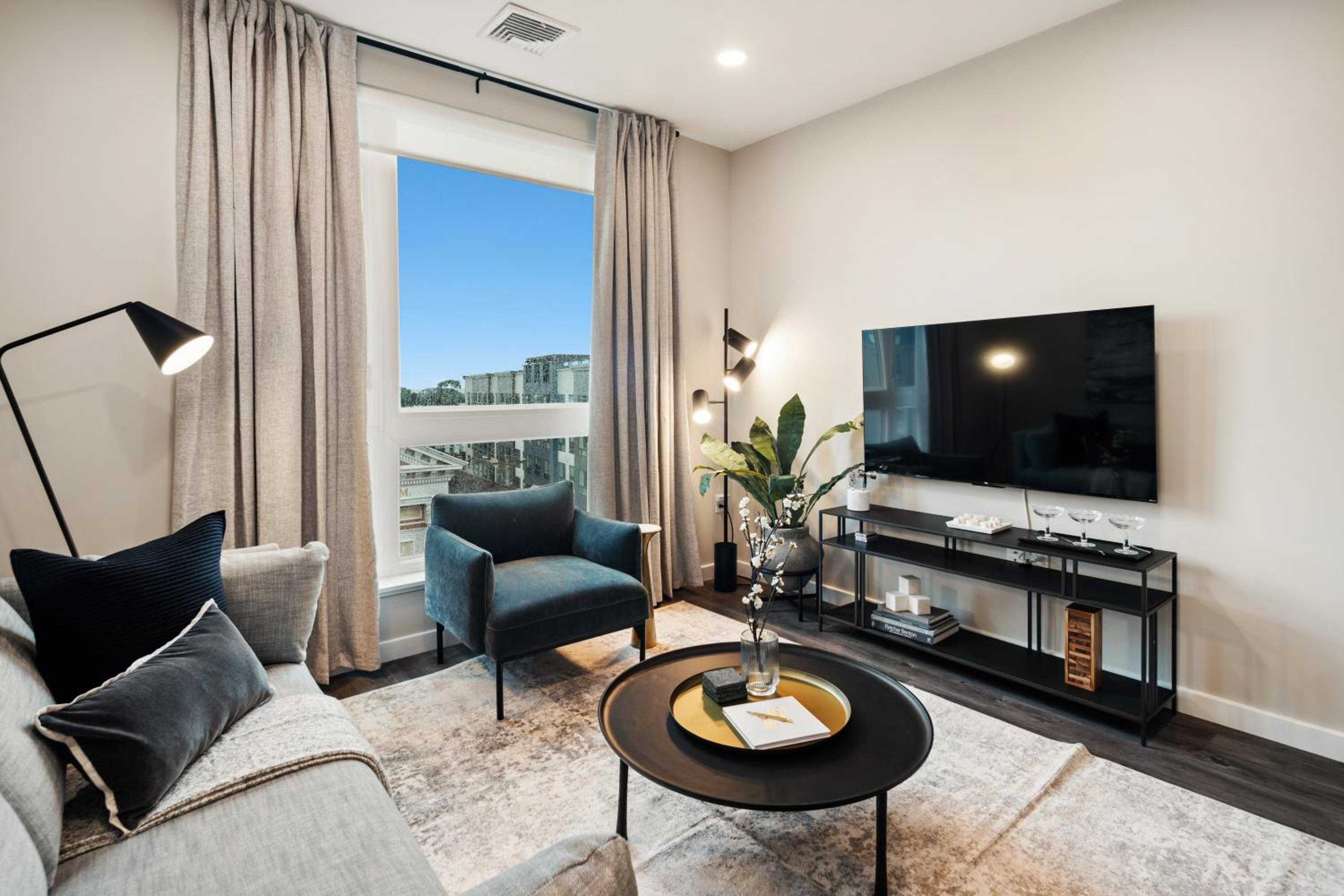 New Haven Vacations - Luxury Furnished Apartments by Hyatus Downtown at Yale - Property Image 61