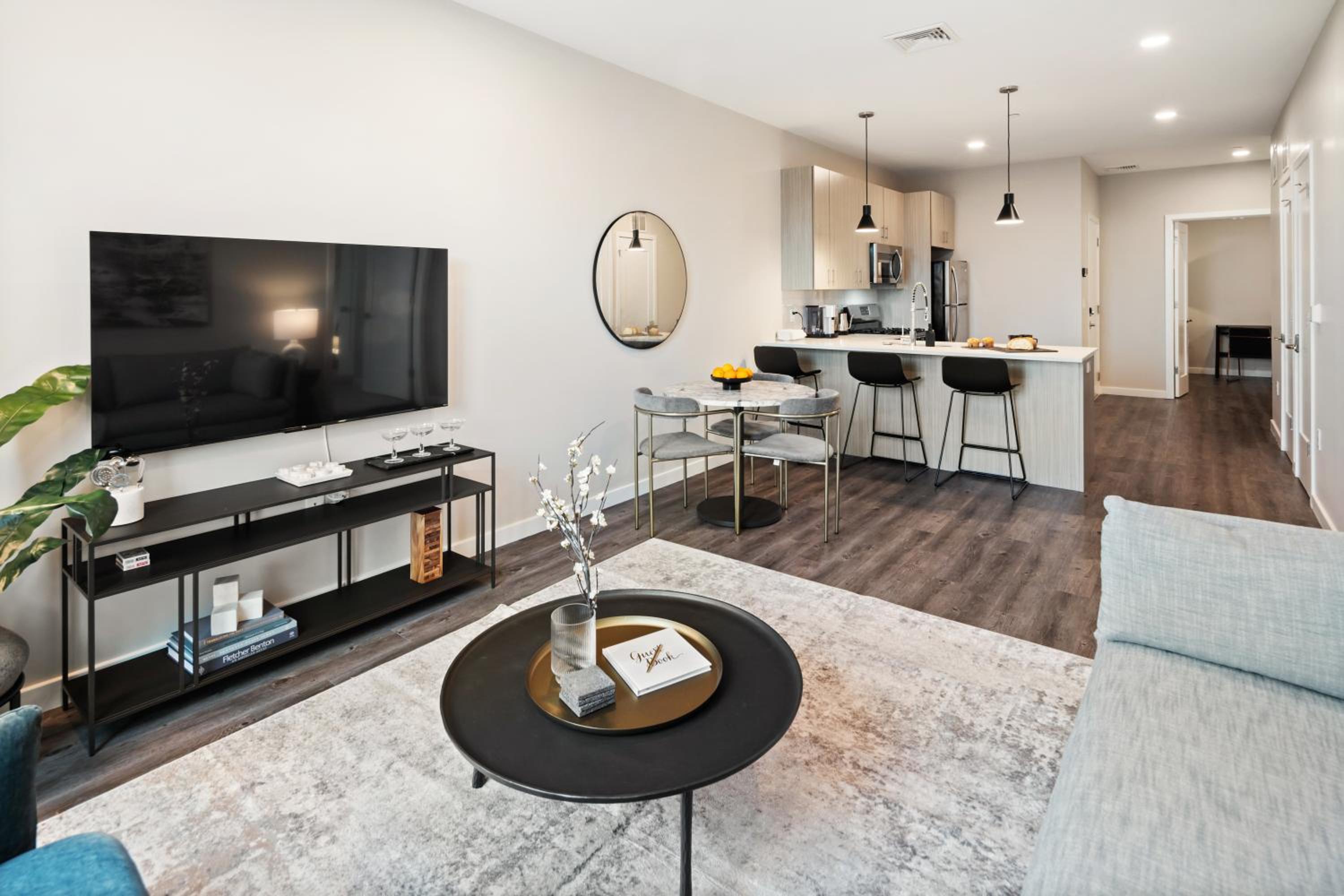 New Haven Vacations - Luxury Furnished Apartments by Hyatus Downtown at Yale - Property Image 63