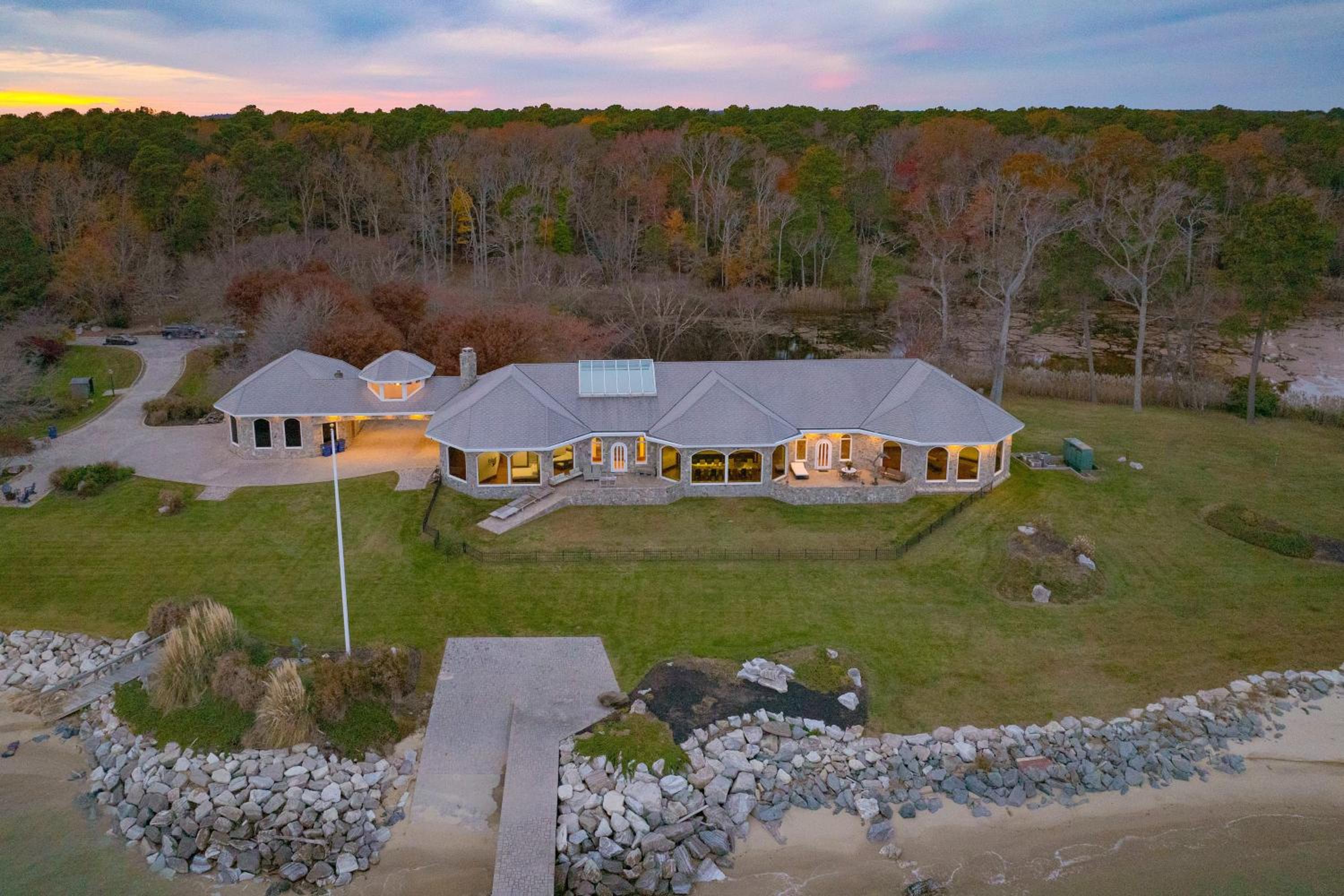 Bay Estate Luxe Waterfront Home w Private Pier MainGuest House Bay Views