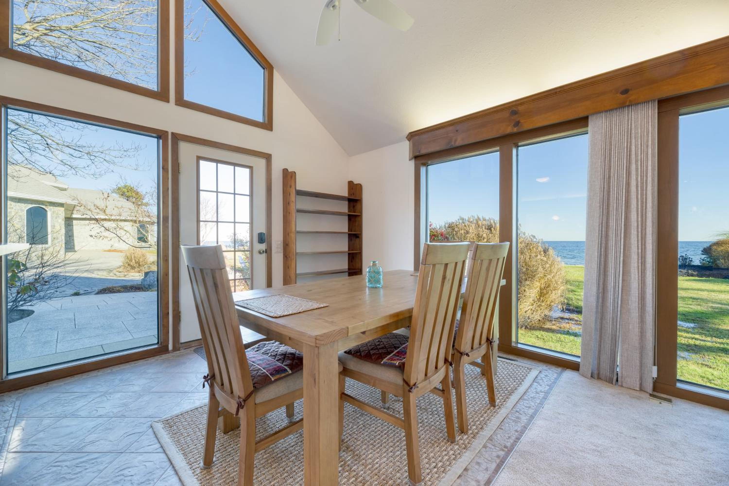 Bay Estate Luxe Waterfront Home w Private Pier MainGuest House Bay Views