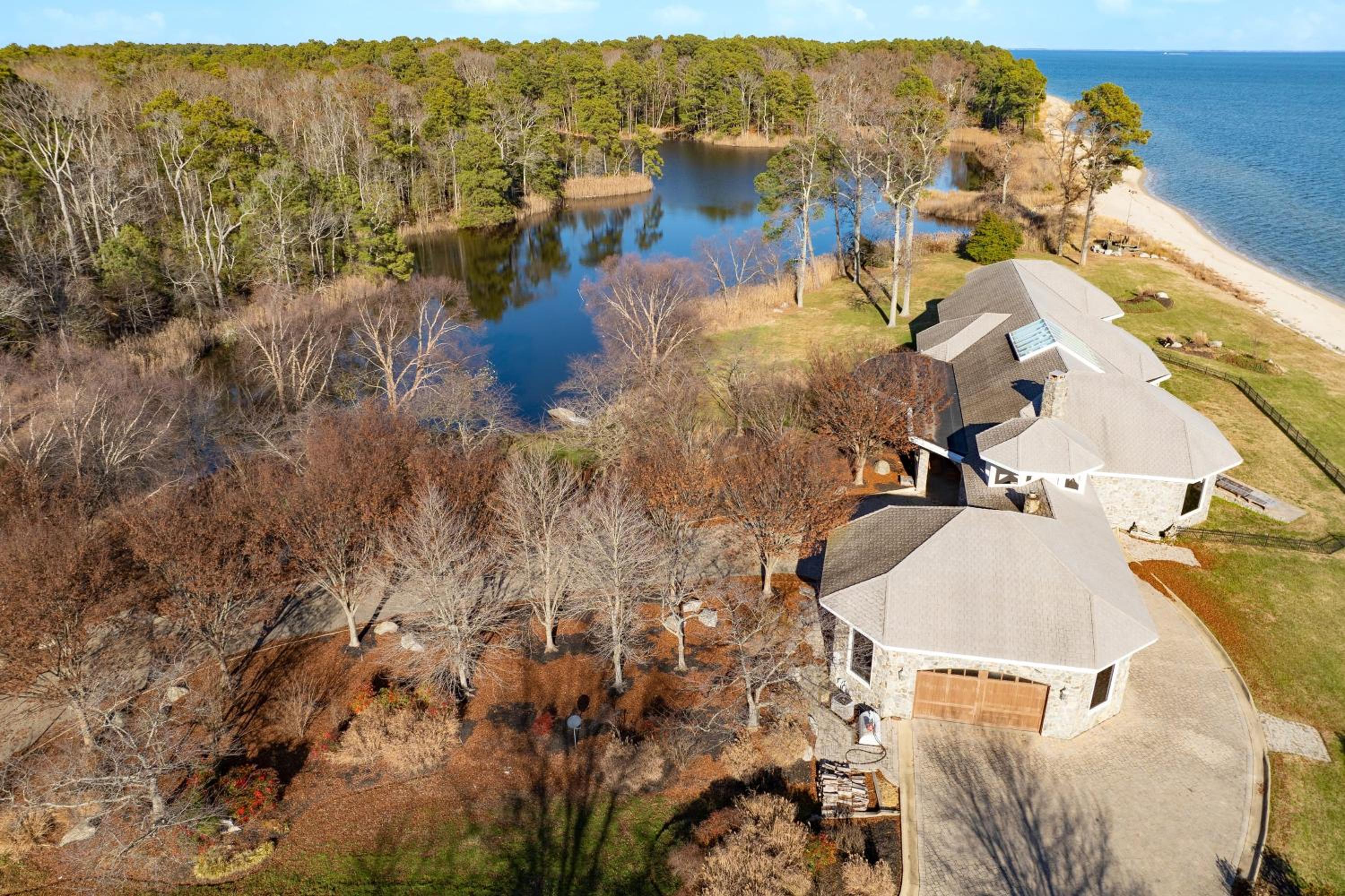 Bay Estate Luxe Waterfront Home w Private Pier MainGuest House Bay Views