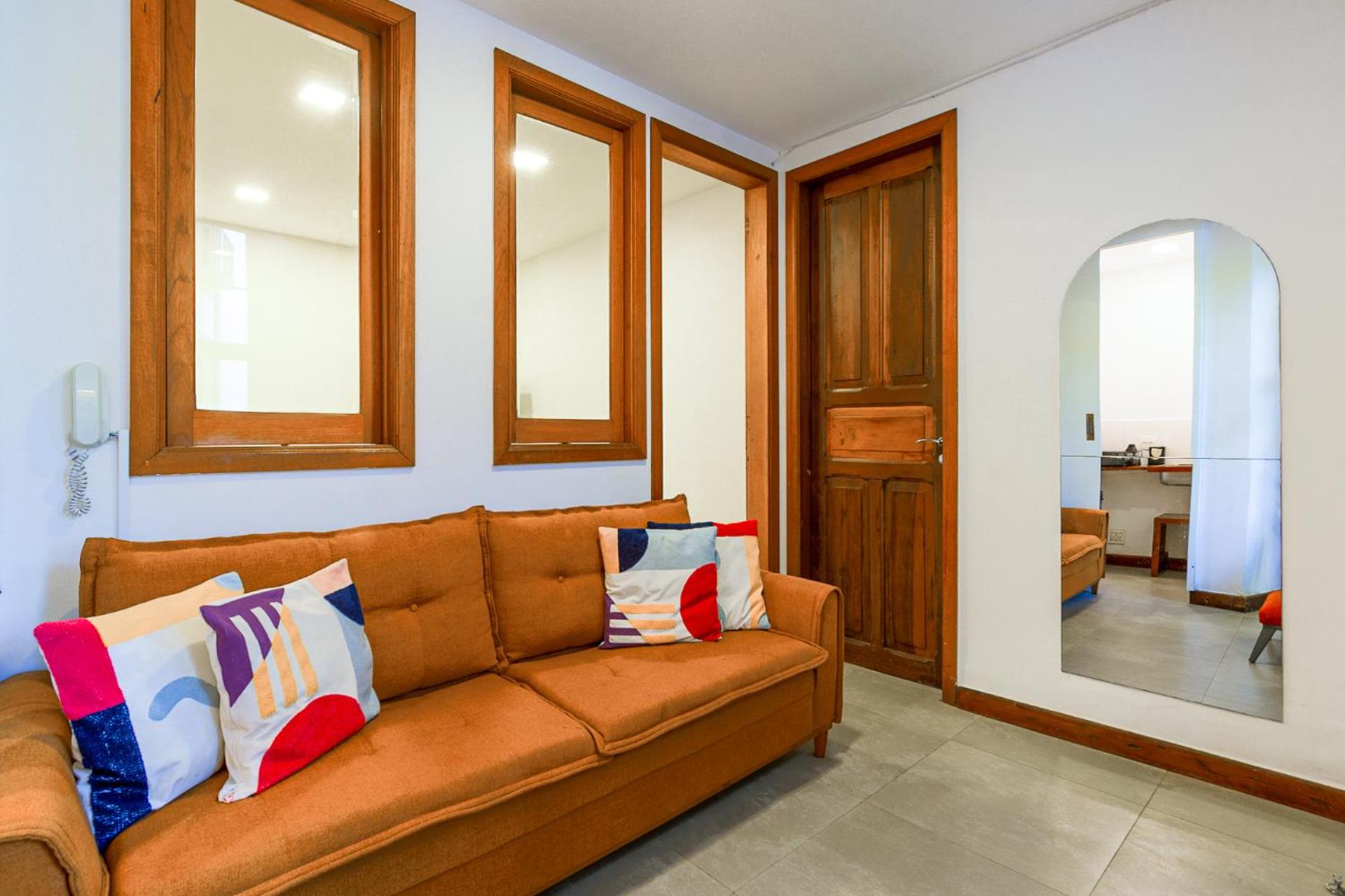 Casa Elegante no pé do Pão de Açúcar - Urca - Tranquilidade e Sossego