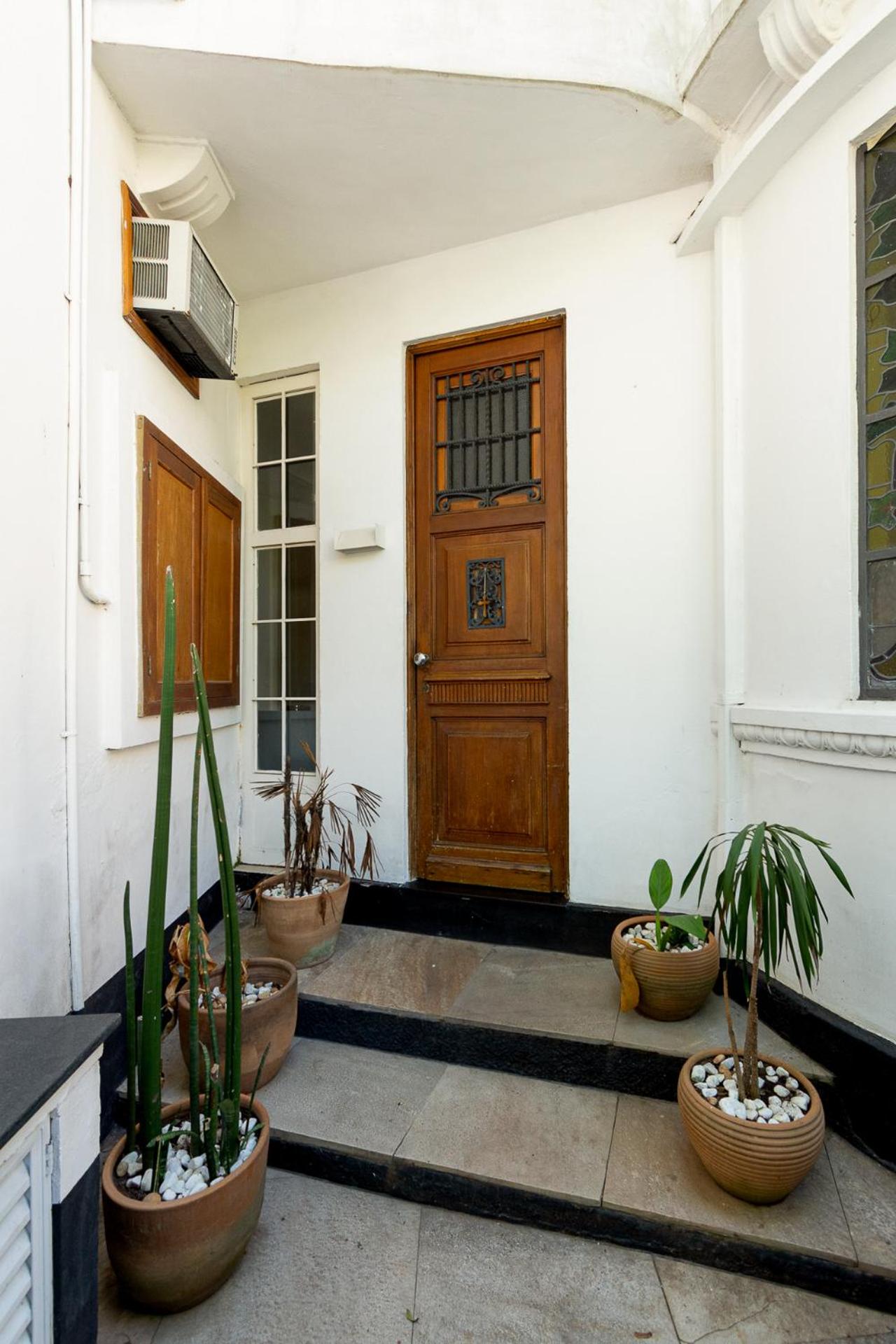 Casa Elegante no pé do Pão de Açúcar - Urca - Tranquilidade e Sossego
