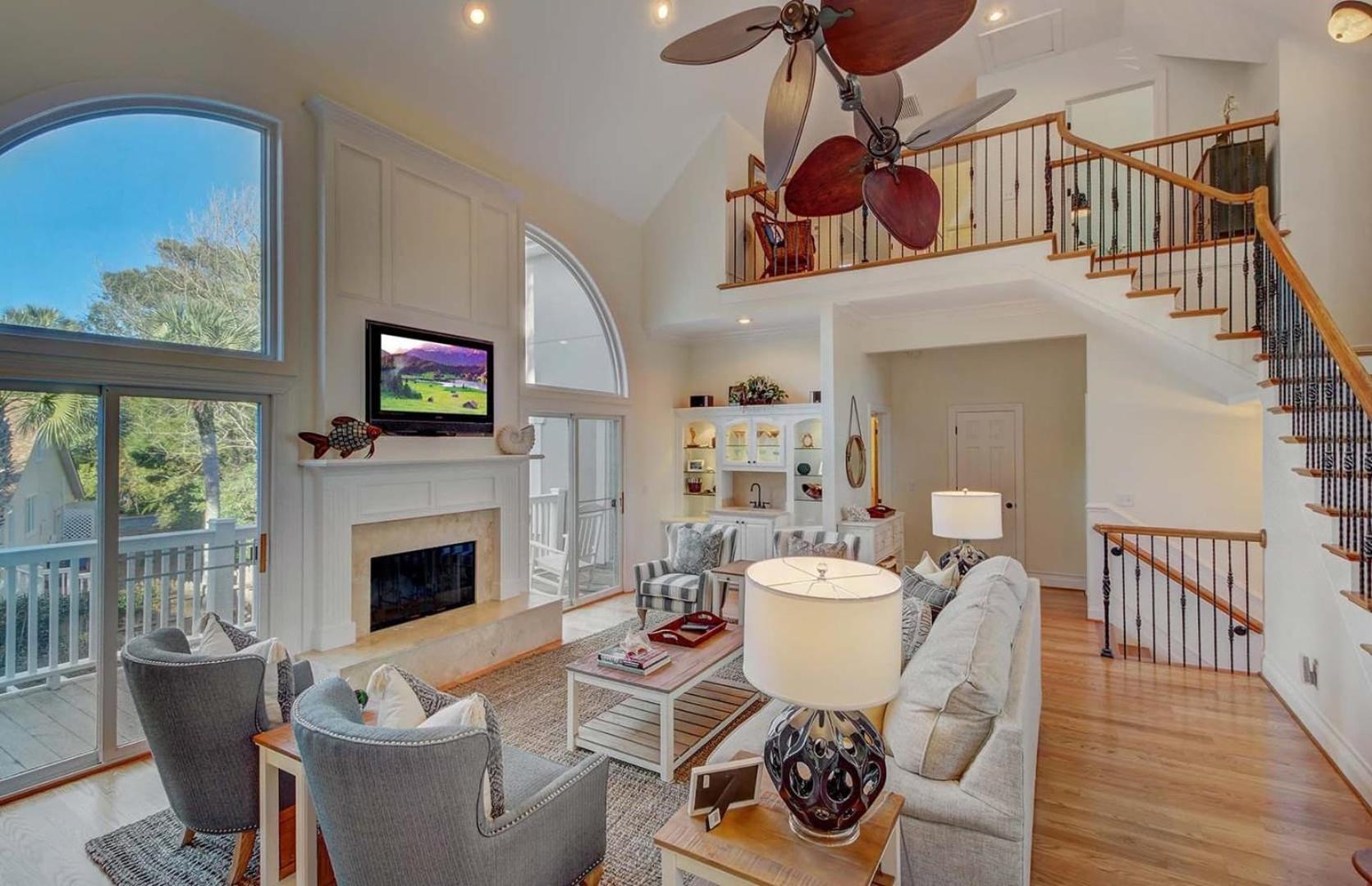28 Beachwood West by AvantStay Close to Beach Multiple Decks Private Pool