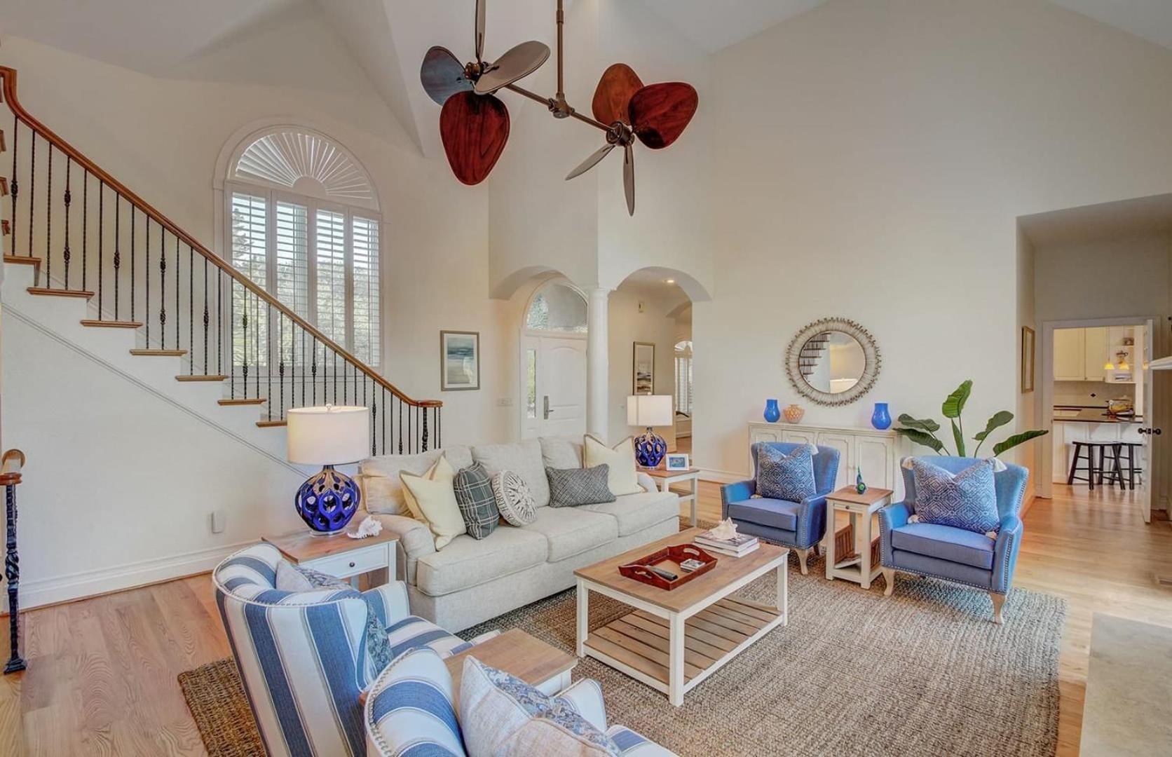 28 Beachwood West by AvantStay Close to Beach Multiple Decks Private Pool