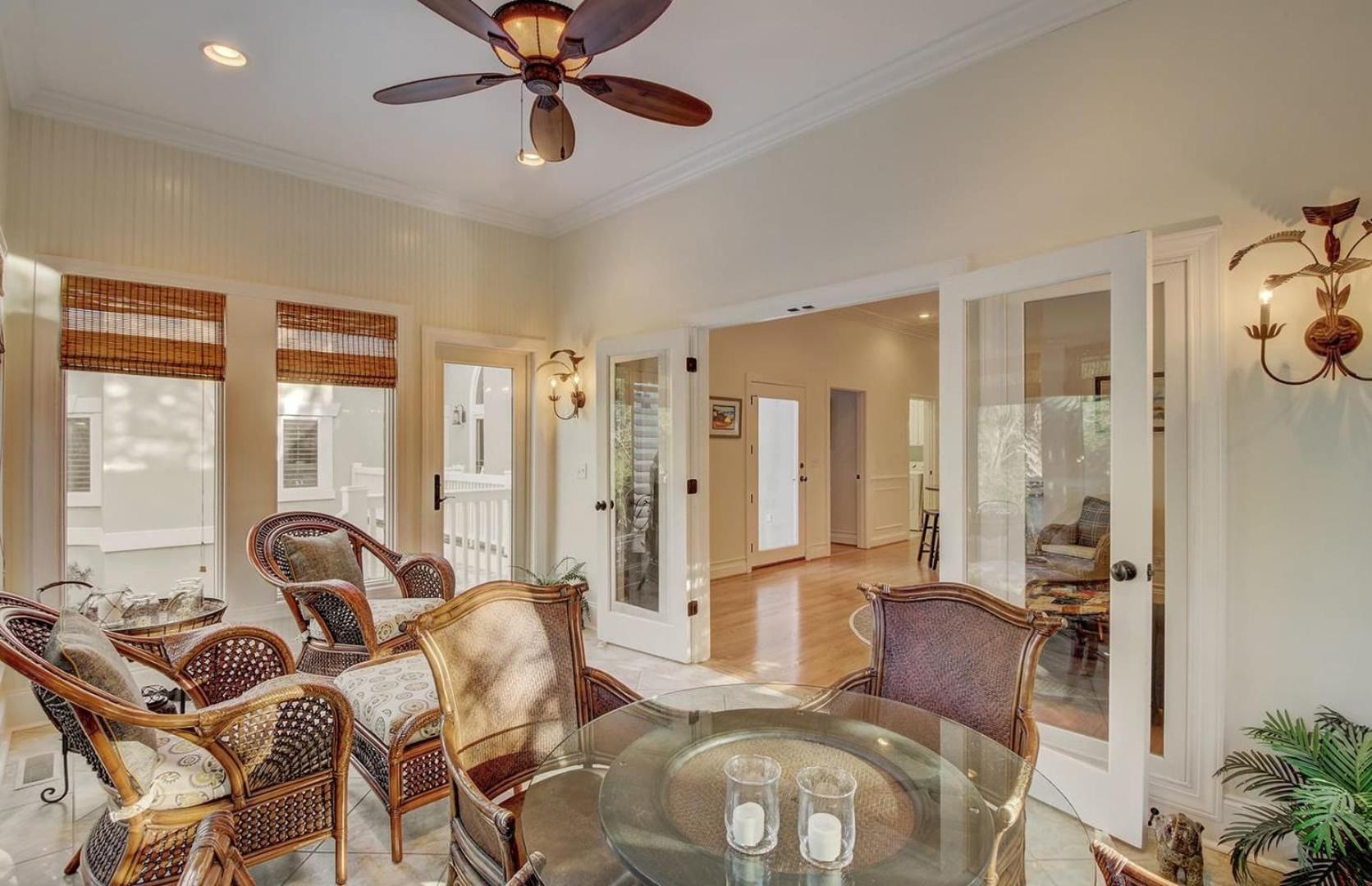 28 Beachwood West by AvantStay Close to Beach Multiple Decks Private Pool