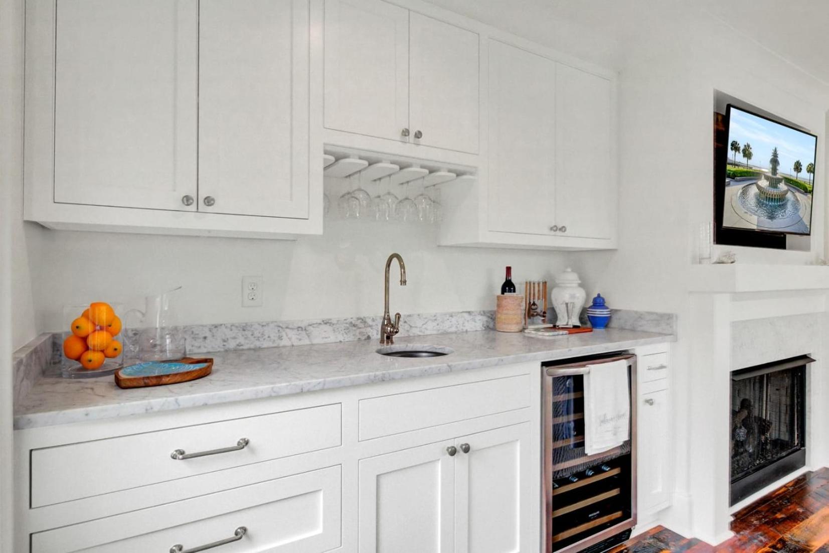 Be a Sullivans Local 1307 Cove Avenue by AvantStay Pool Outdoor Living