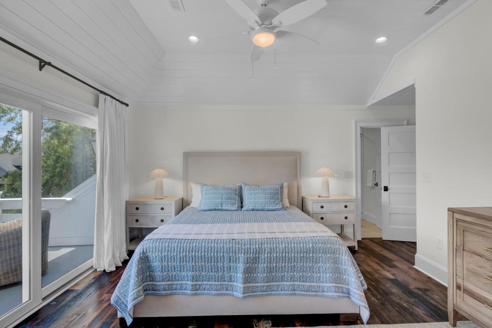 Be a Sullivans Local 1307 Cove Avenue by AvantStay Pool Outdoor Living
