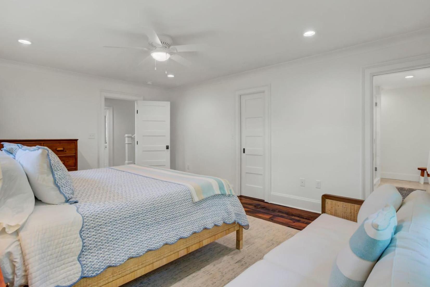Be a Sullivans Local 1307 Cove Avenue by AvantStay Pool Outdoor Living