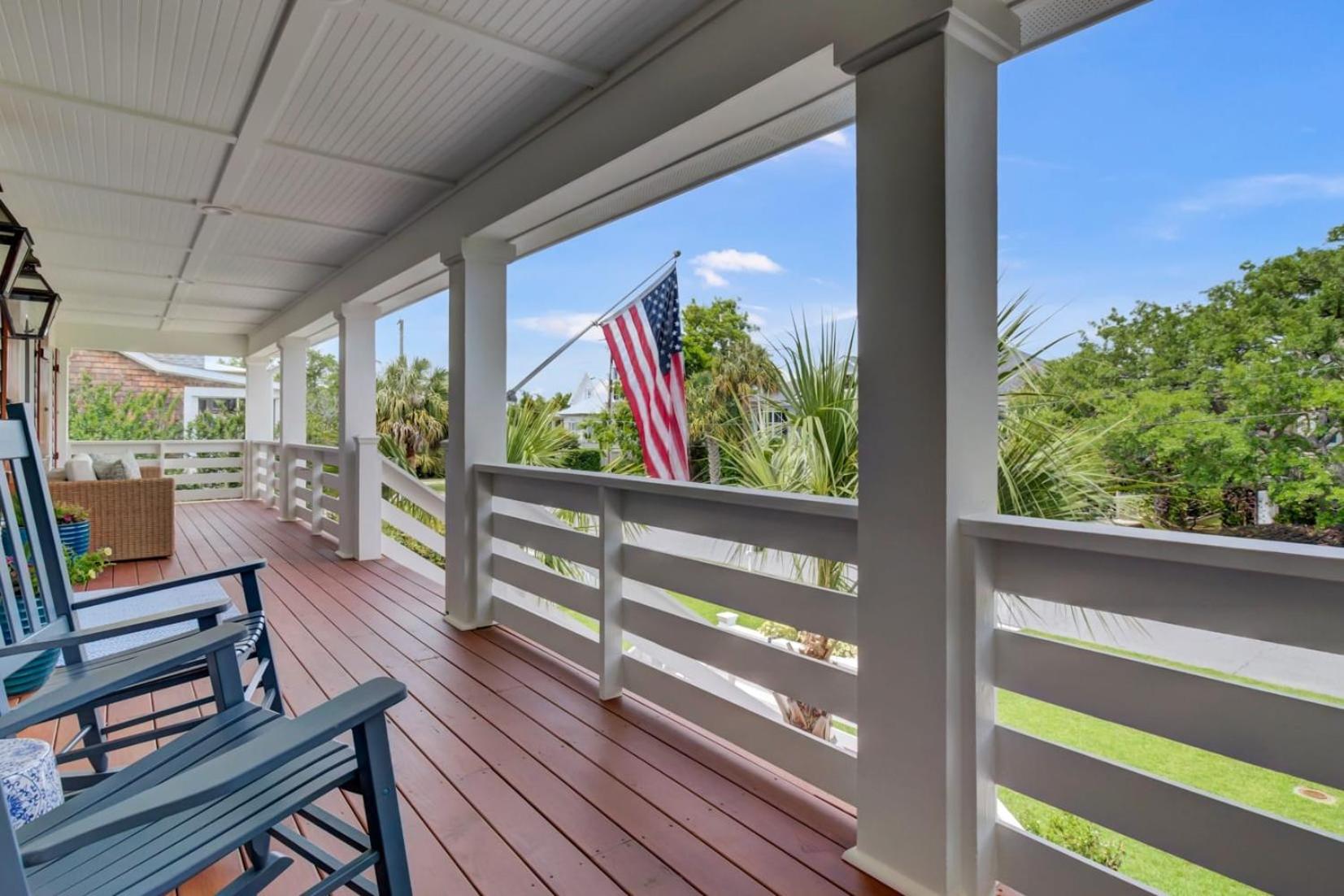 Be a Sullivans Local 1307 Cove Avenue by AvantStay Pool Outdoor Living