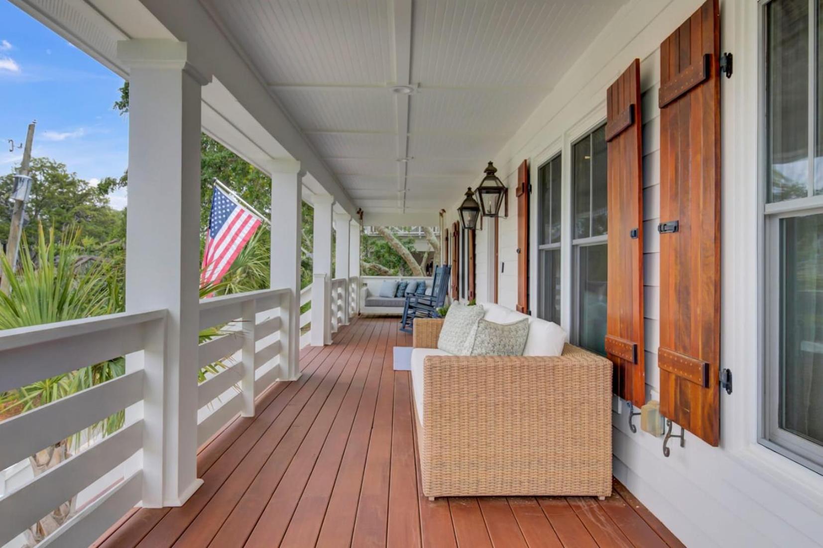 Be a Sullivans Local 1307 Cove Avenue by AvantStay Pool Outdoor Living