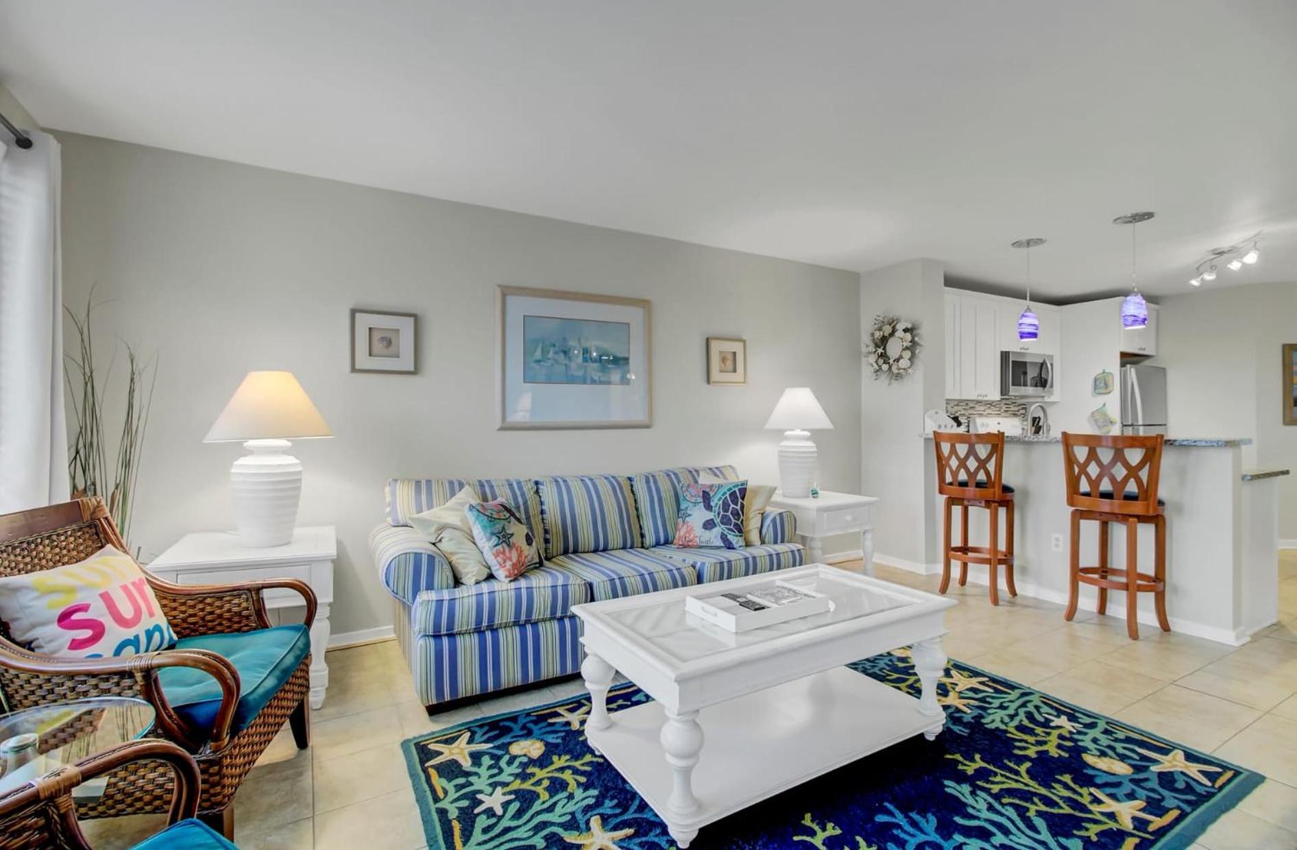 103 H Tidewater by AvantStay Walk to Beach Community Pool