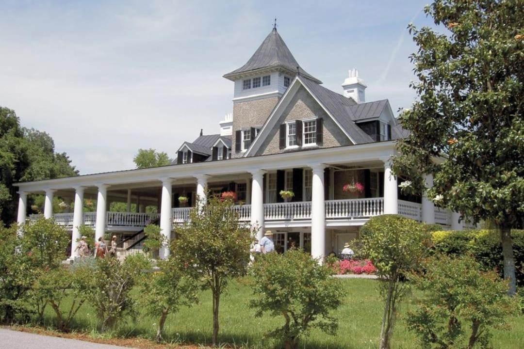 103 H Tidewater by AvantStay Walk to Beach Community Pool