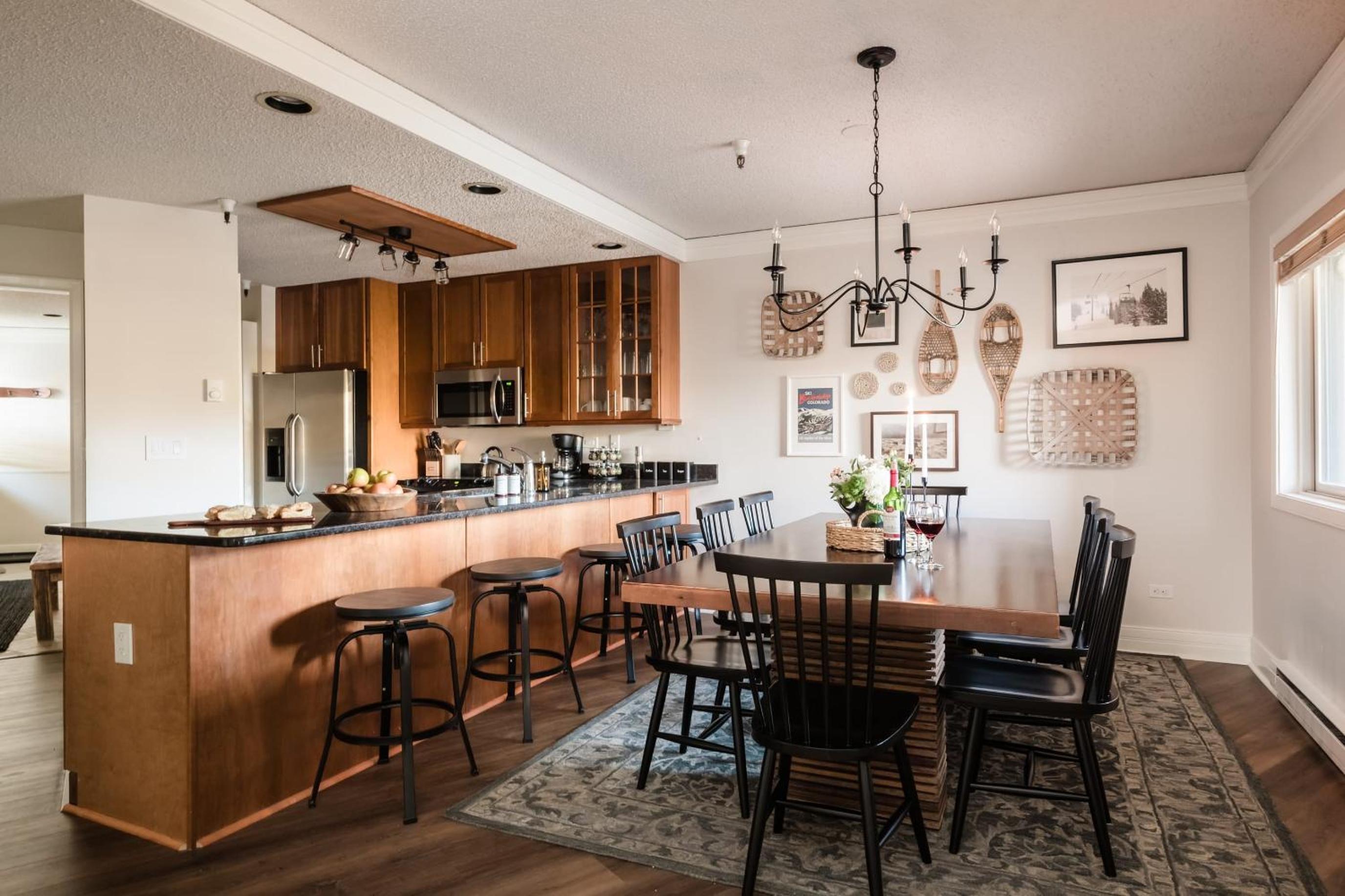 Rocker by AvantStay Gorgeous Ski-In Ski-Out Cabin in Heart of Breck