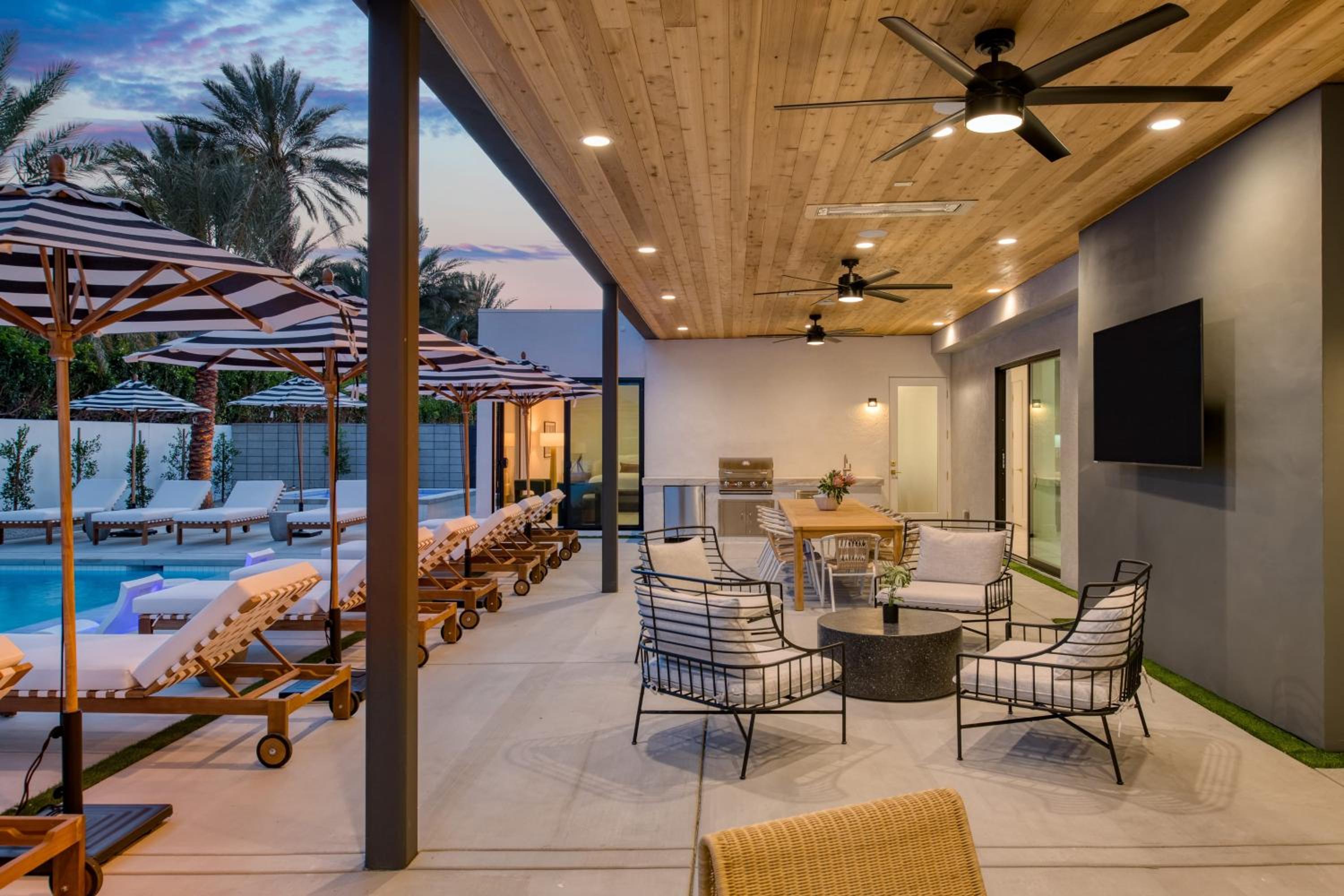 Polo Villa Aura 2 Homes Pickleball Putting Green Sleeps 32